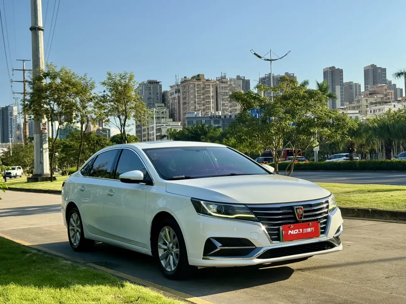 Roewe ei6