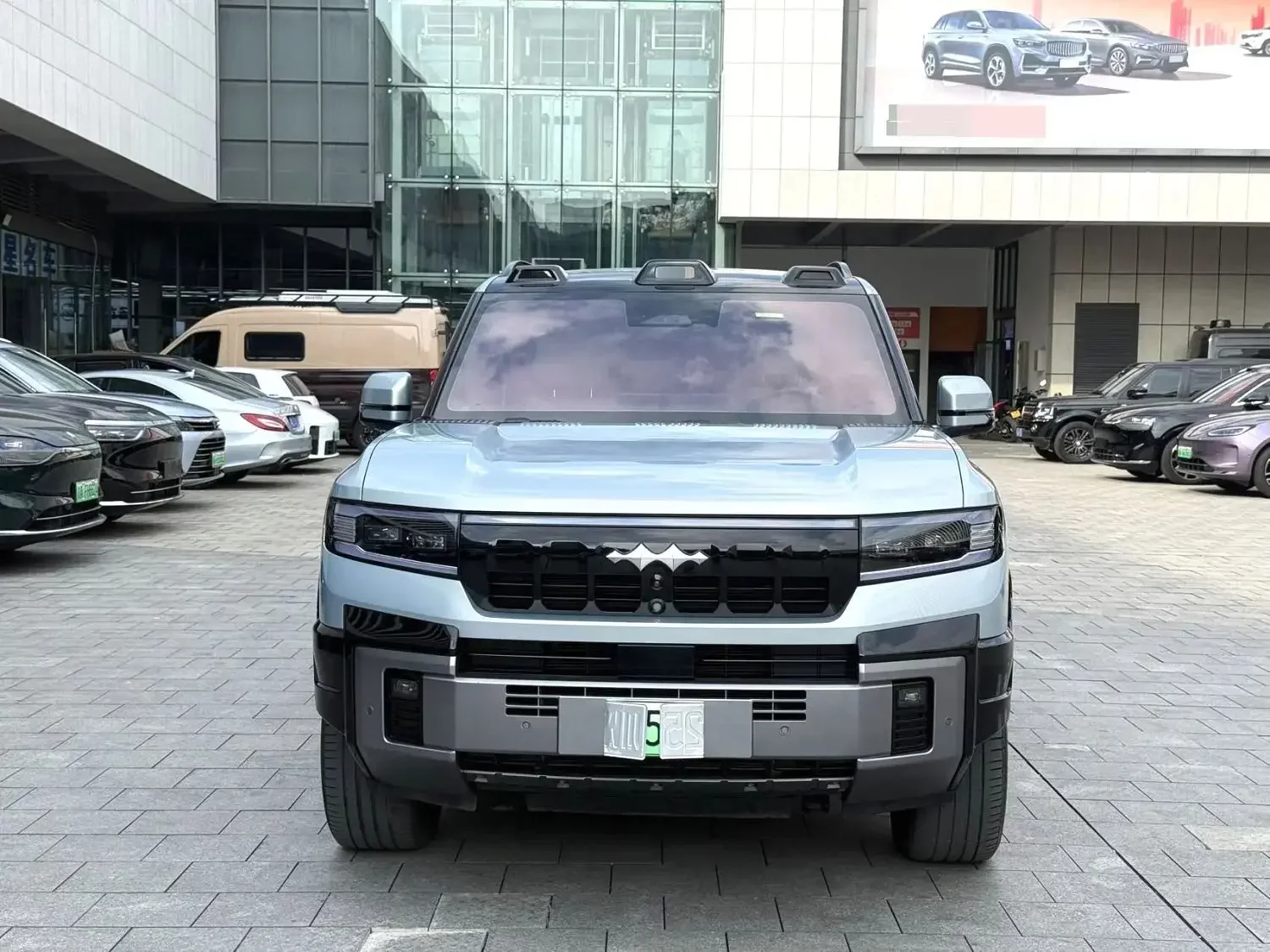 BYD Leopard Leopard 8