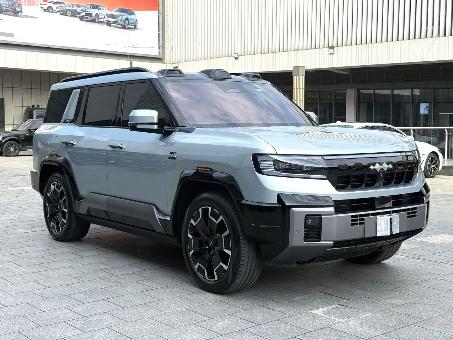 BYD Leopard Leopard 8