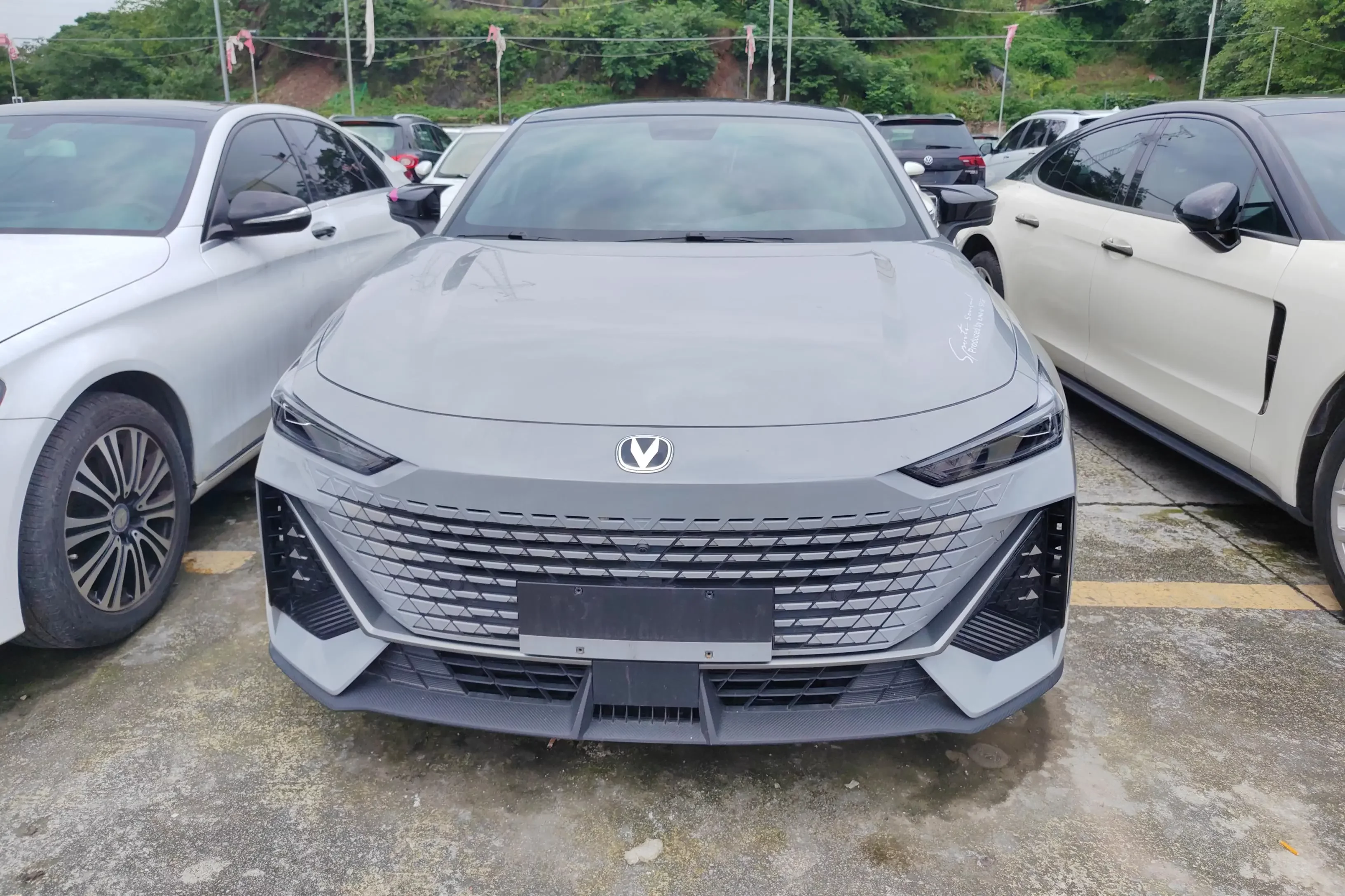Changan UNI-V  из Китая