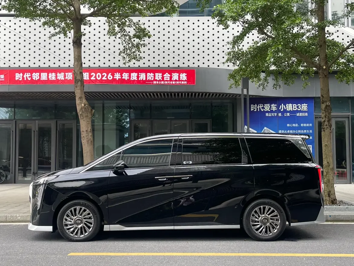 GAC Trumpchi M8