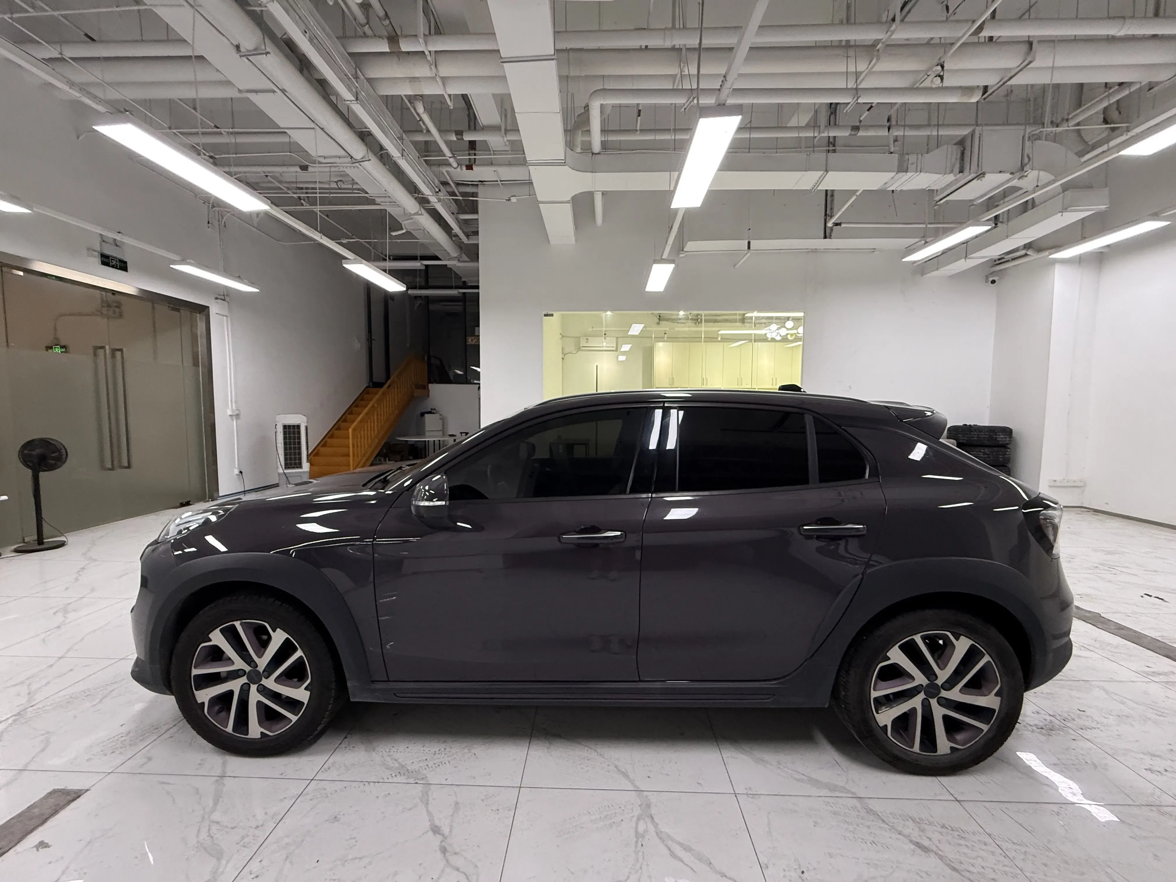 Lynk & Co 02