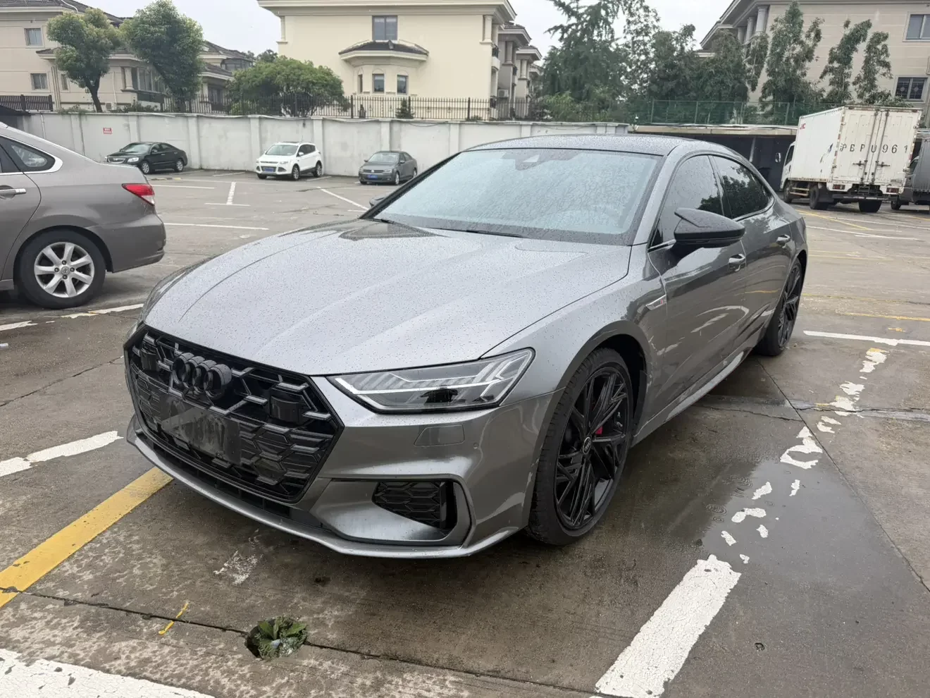 Audi A7L