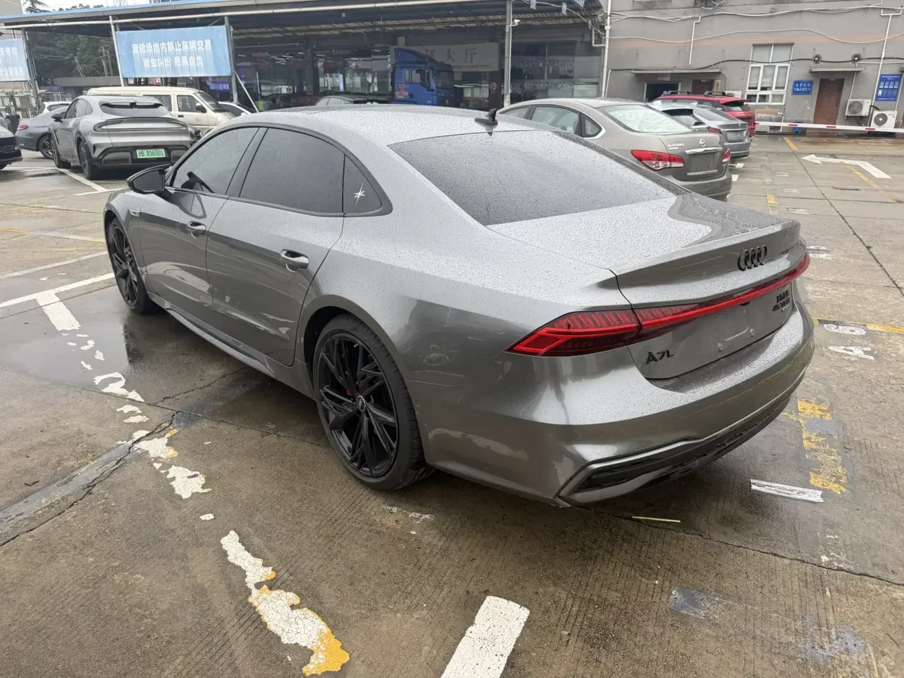 Audi A7L