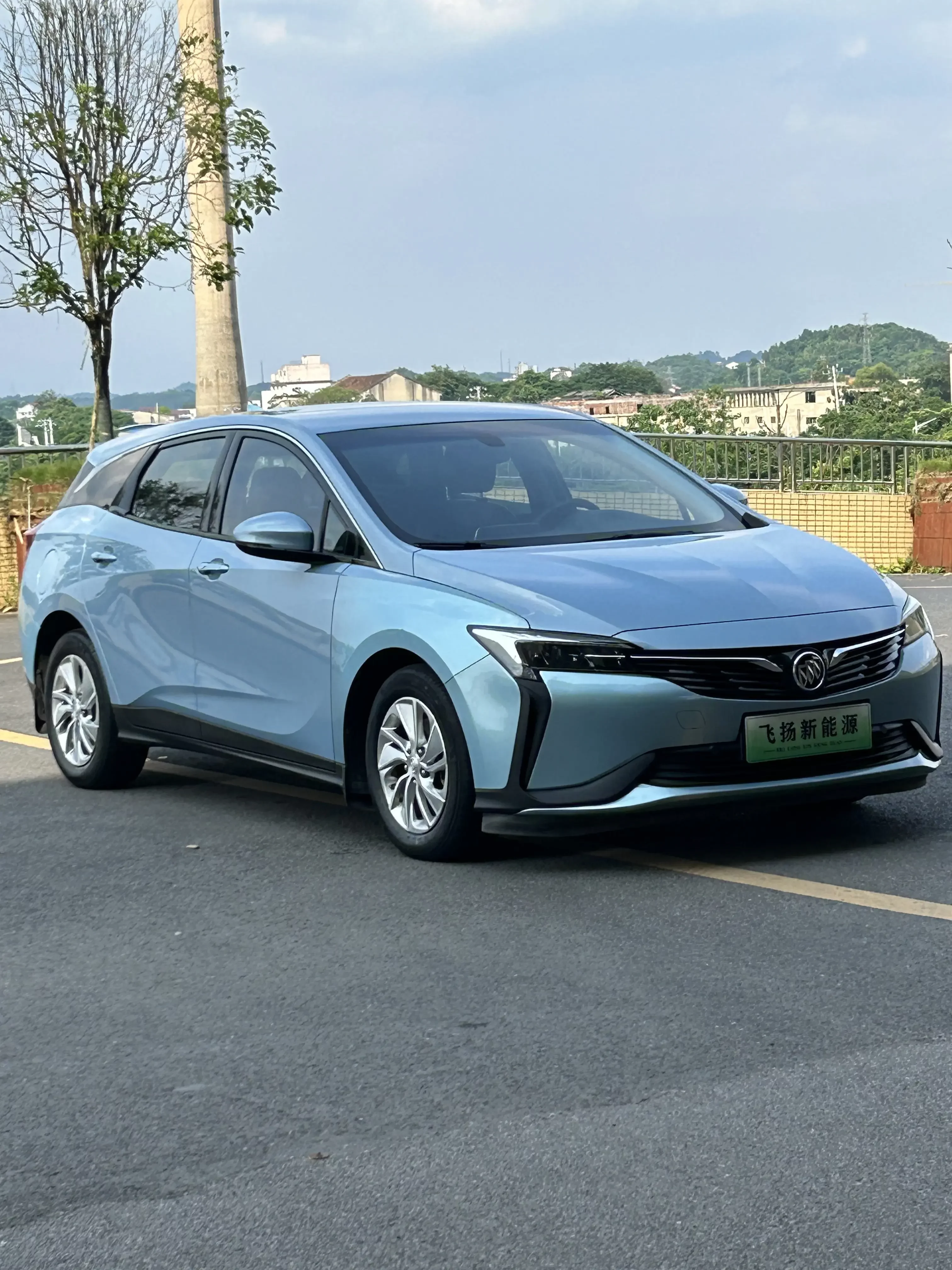 Buick Weilan 6 PHEV