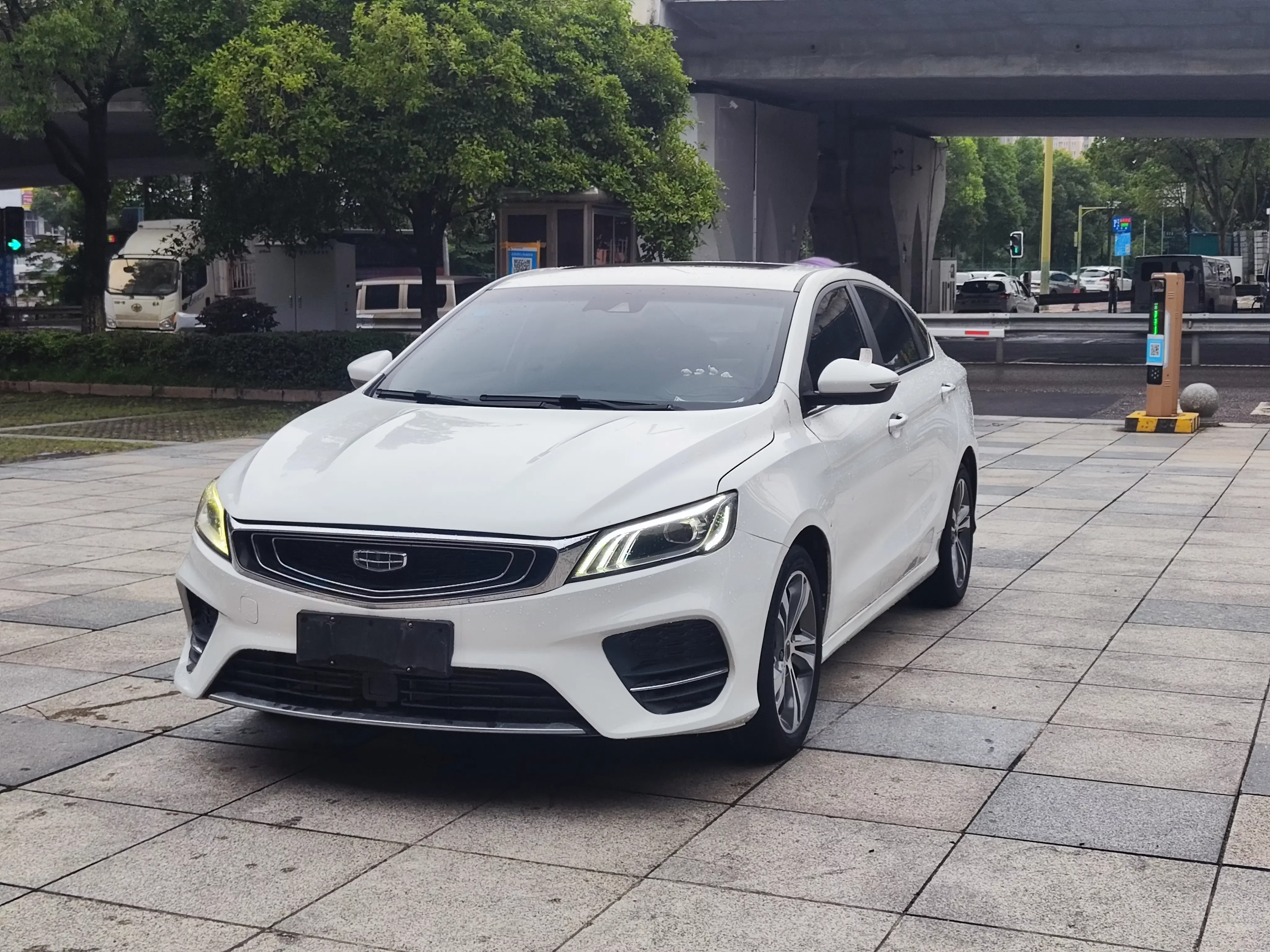 Geely Binrui