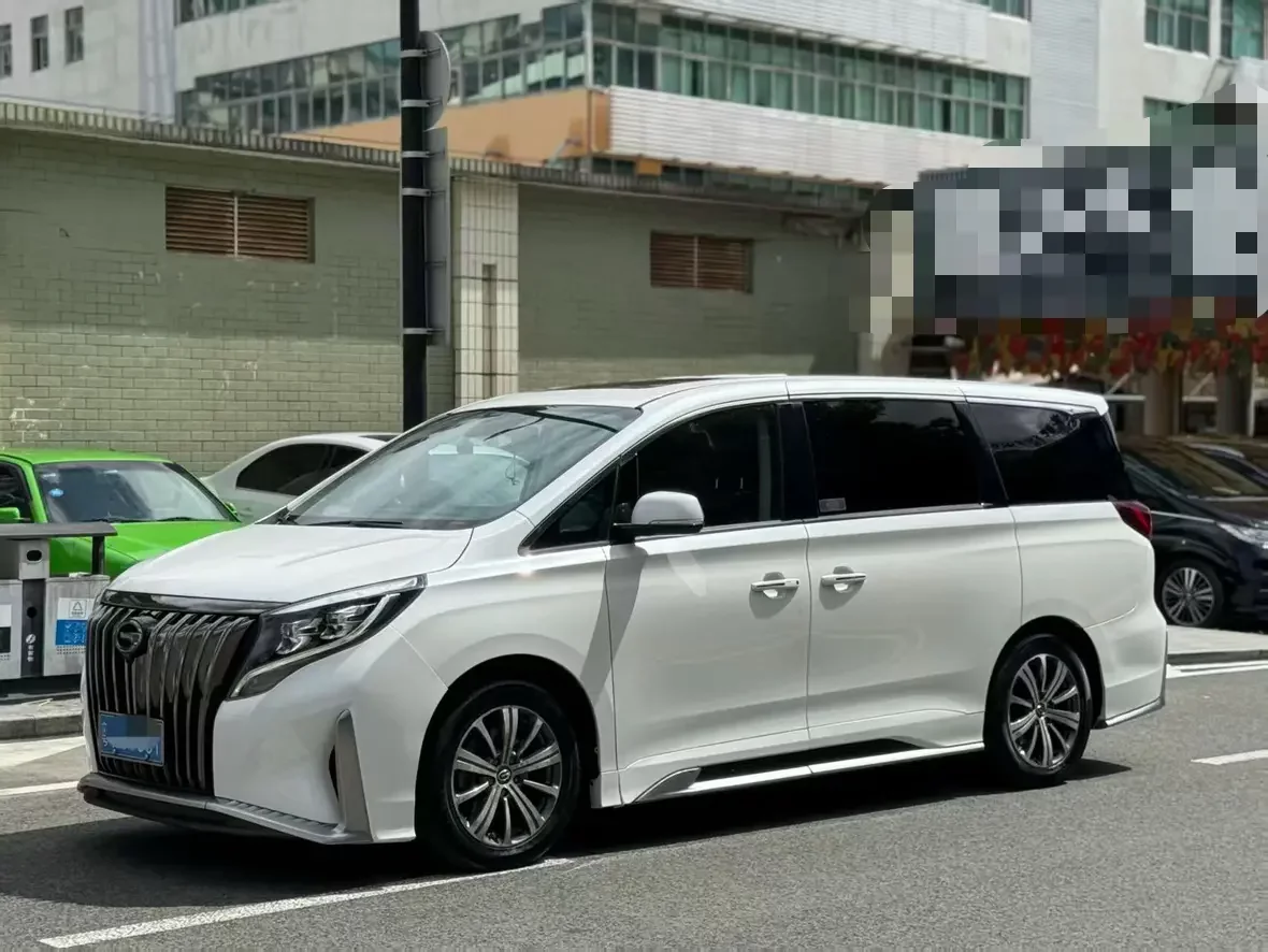 GAC Trumpchi M8