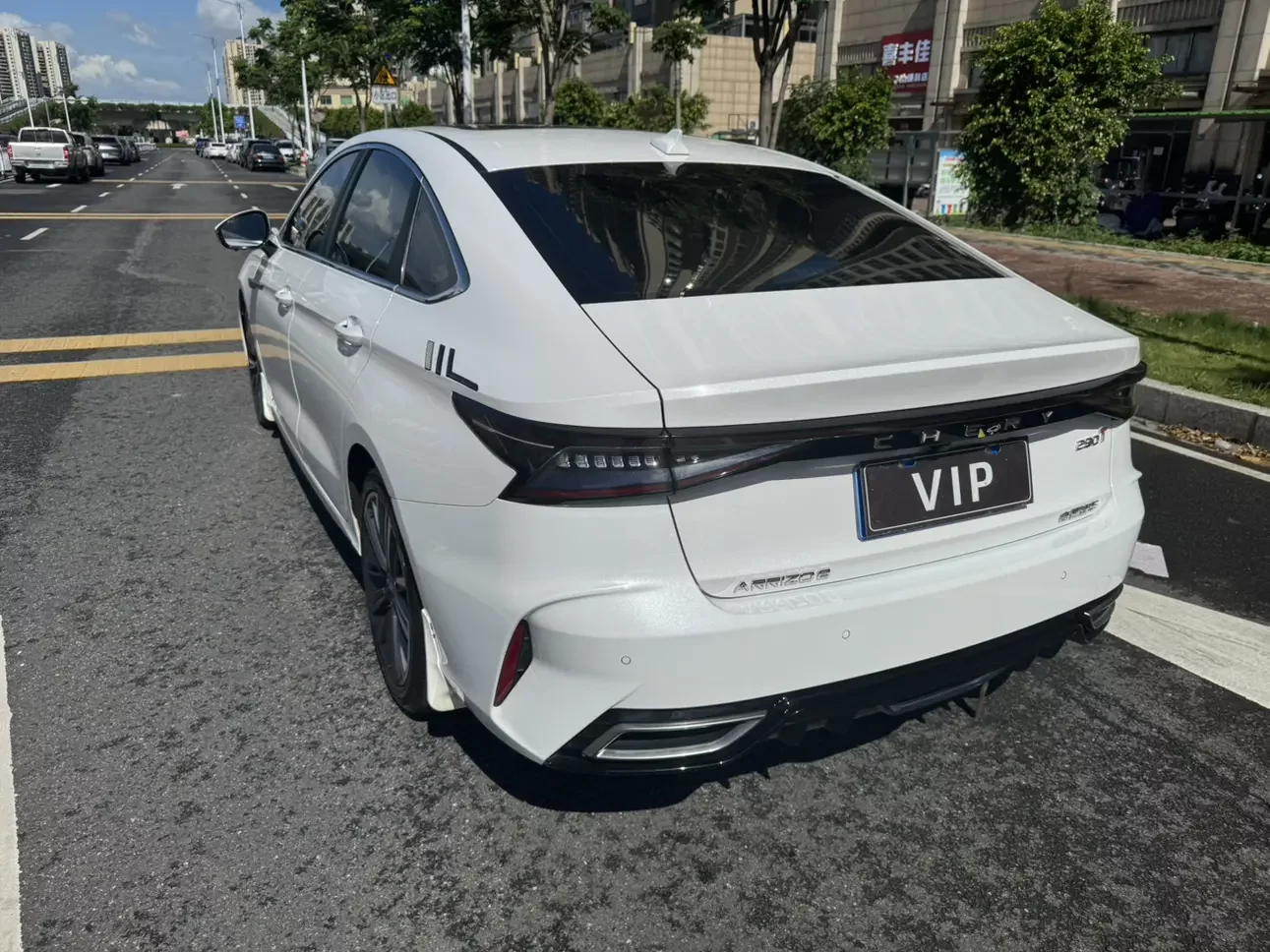 Chery Arrizo 8