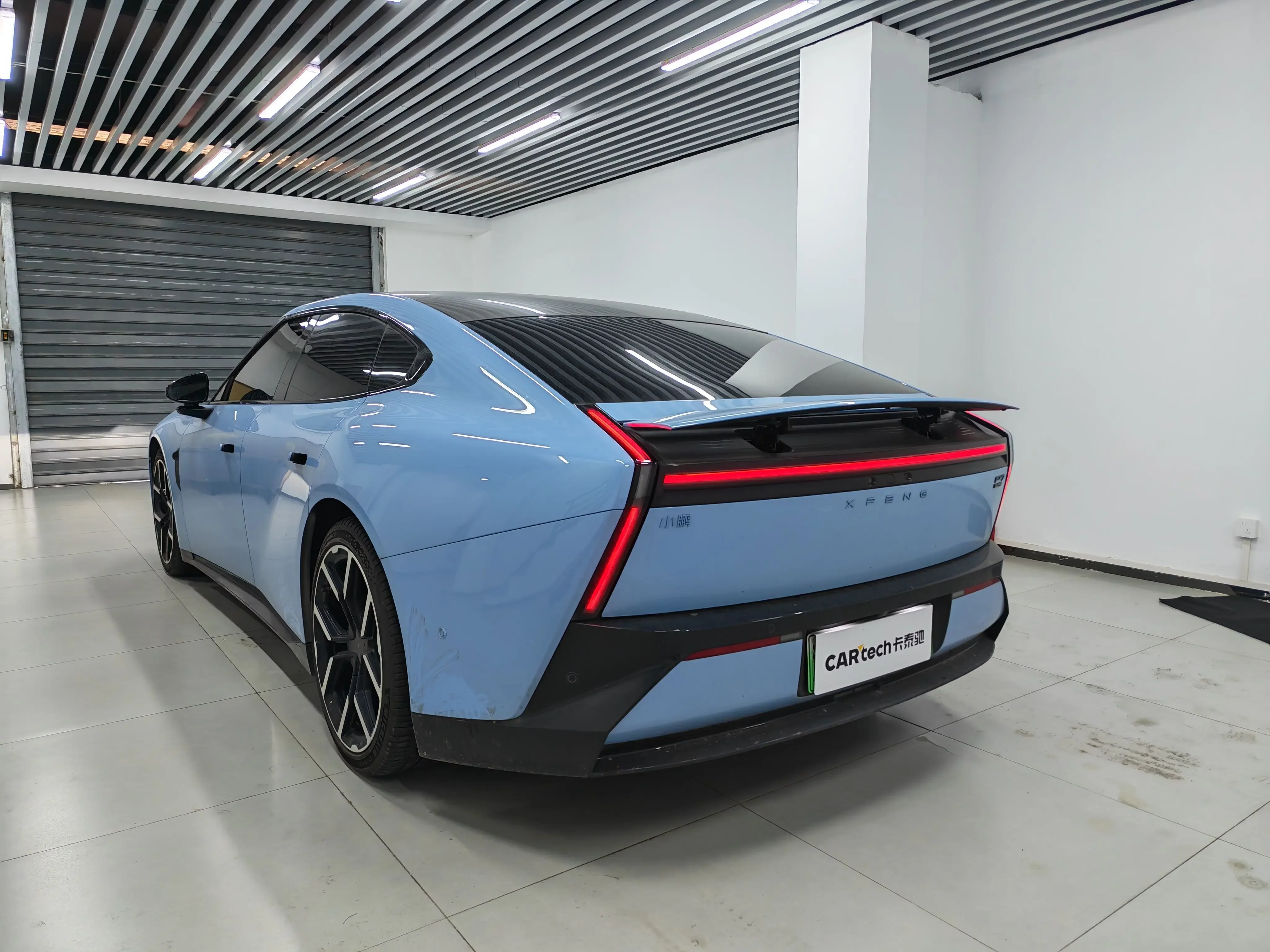 Xpeng P7