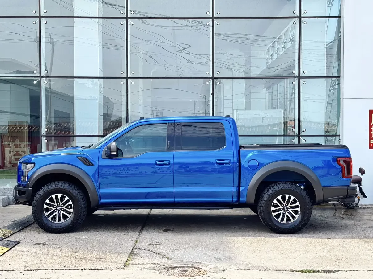 Ford F-150 Raptor