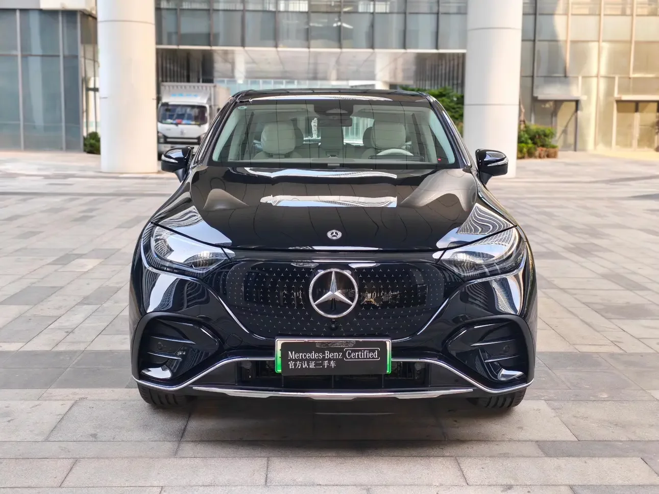 Mercedes-Benz EQE SUV