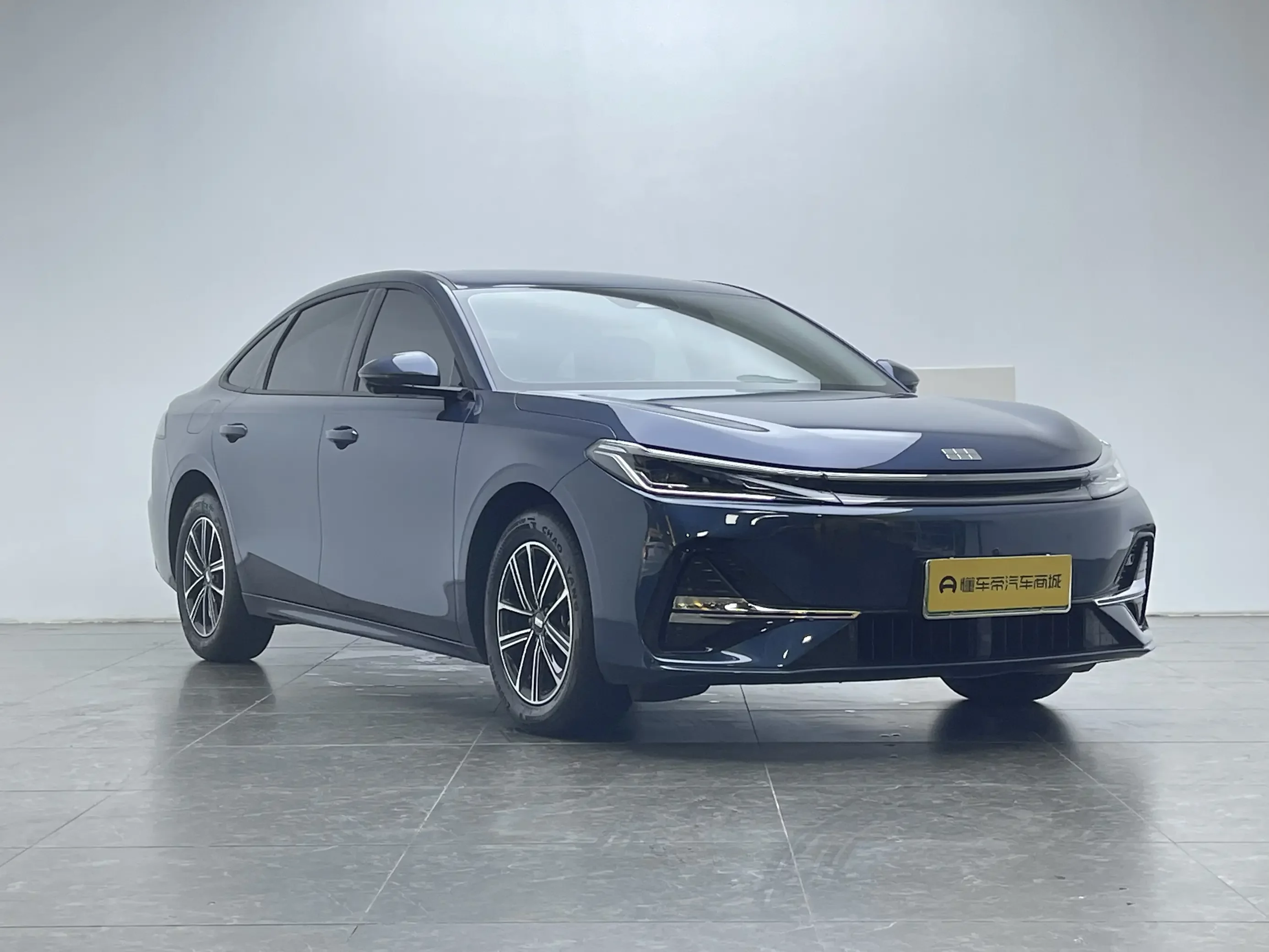 Geely Galaxy A7 EM