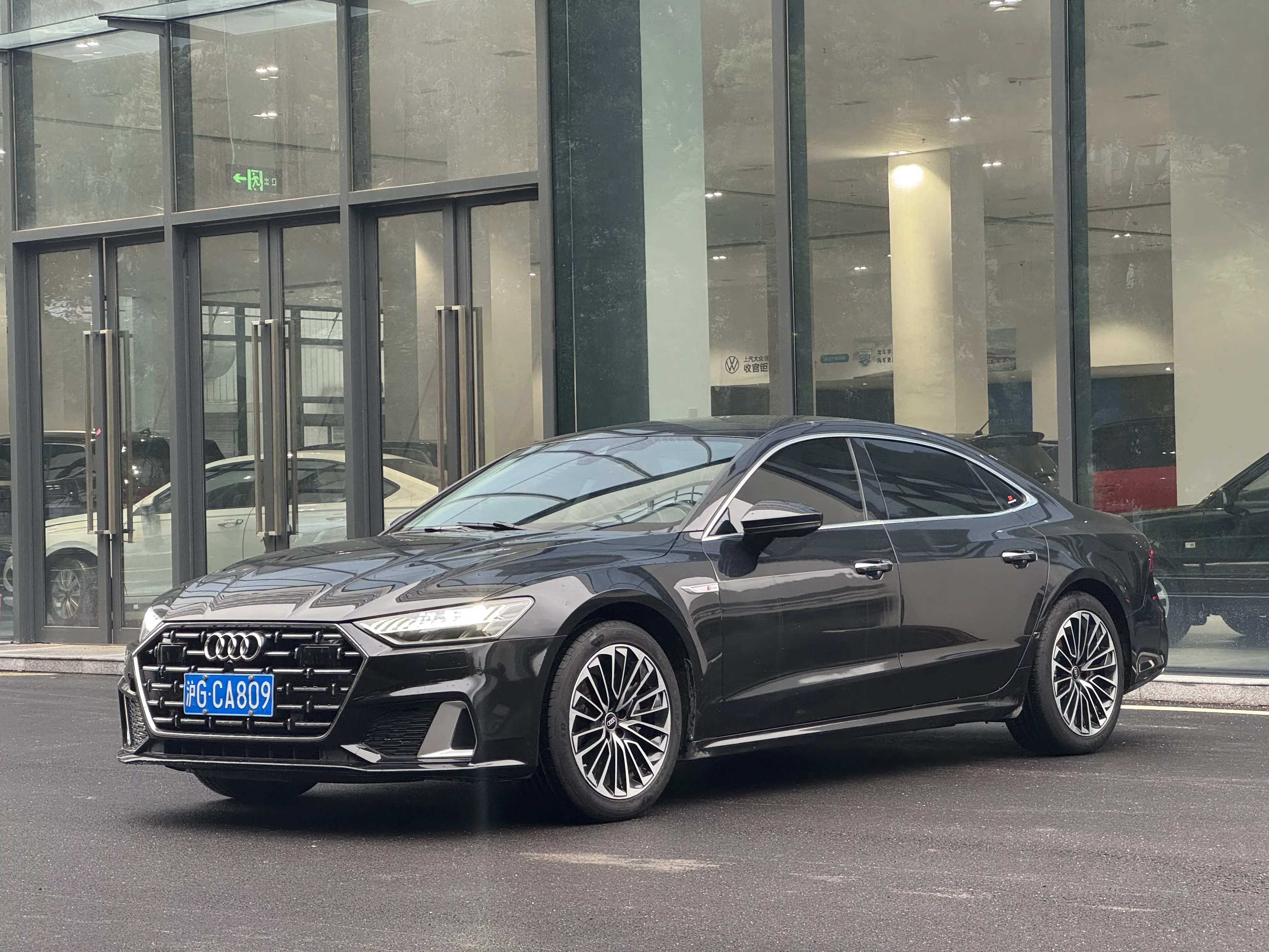 Audi A7L