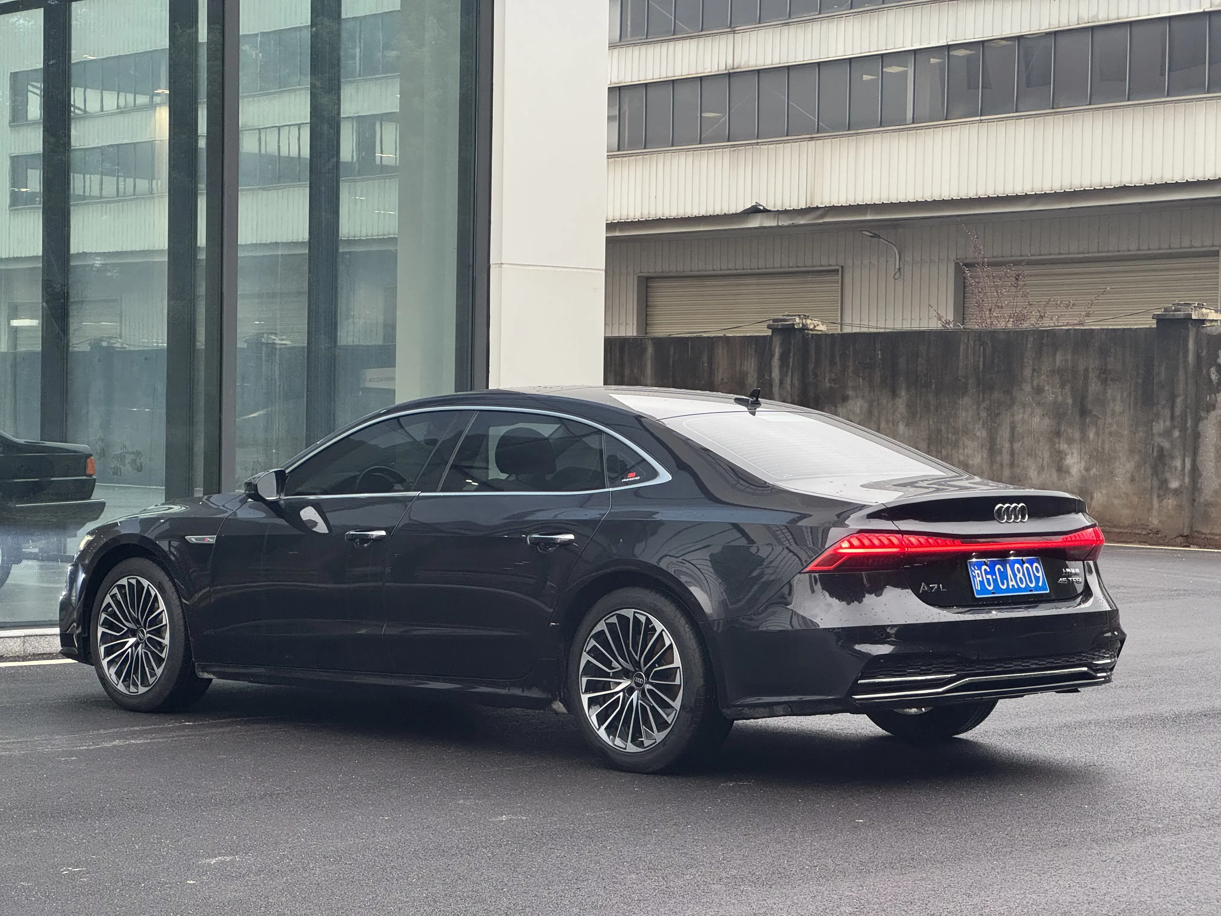 Audi A7L