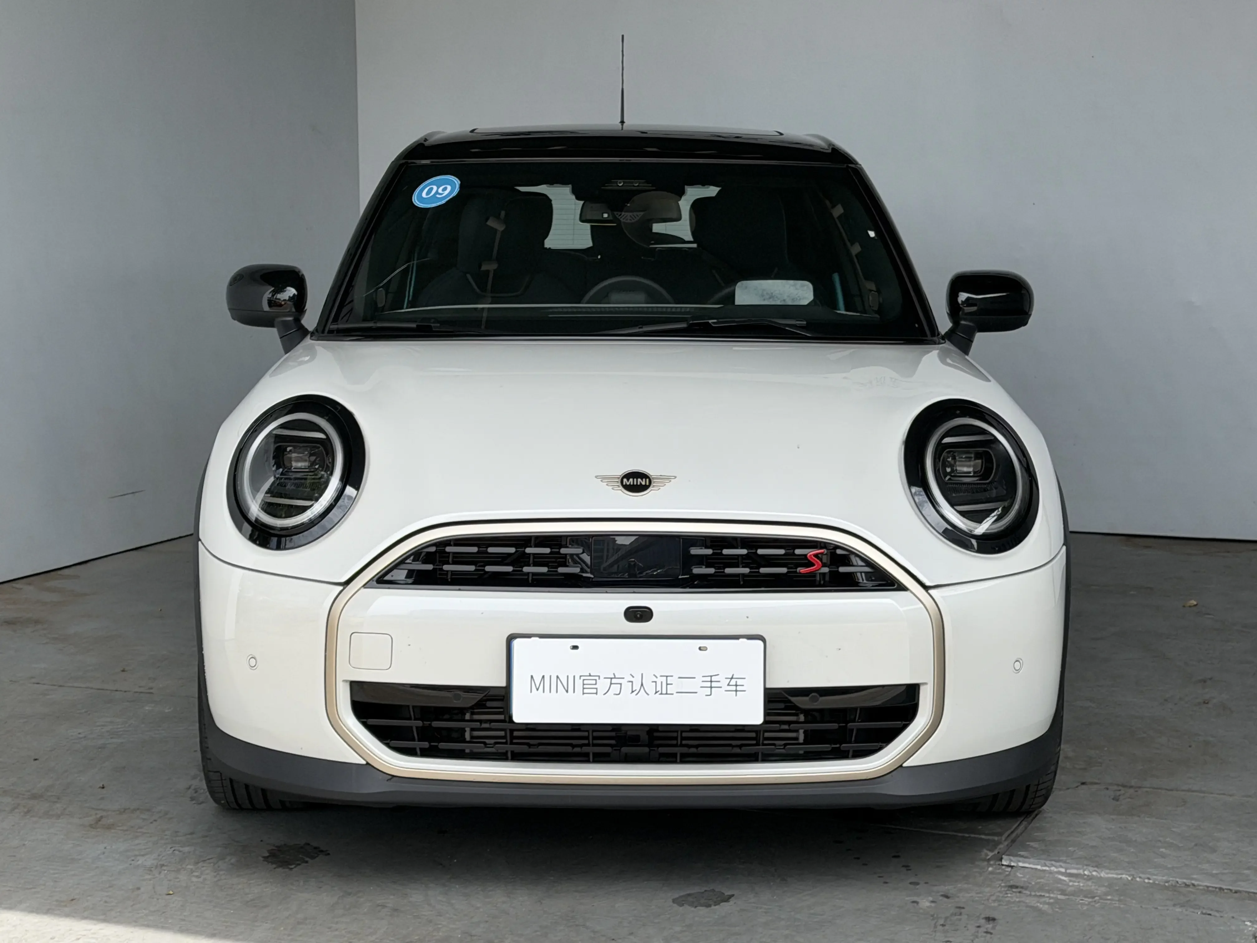 MINI 
