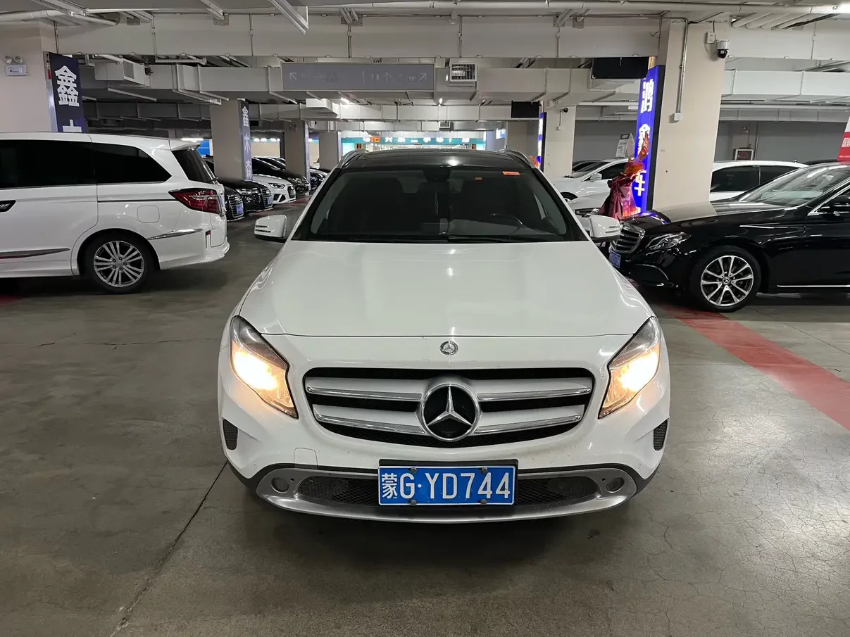 Mercedes-Benz GLA