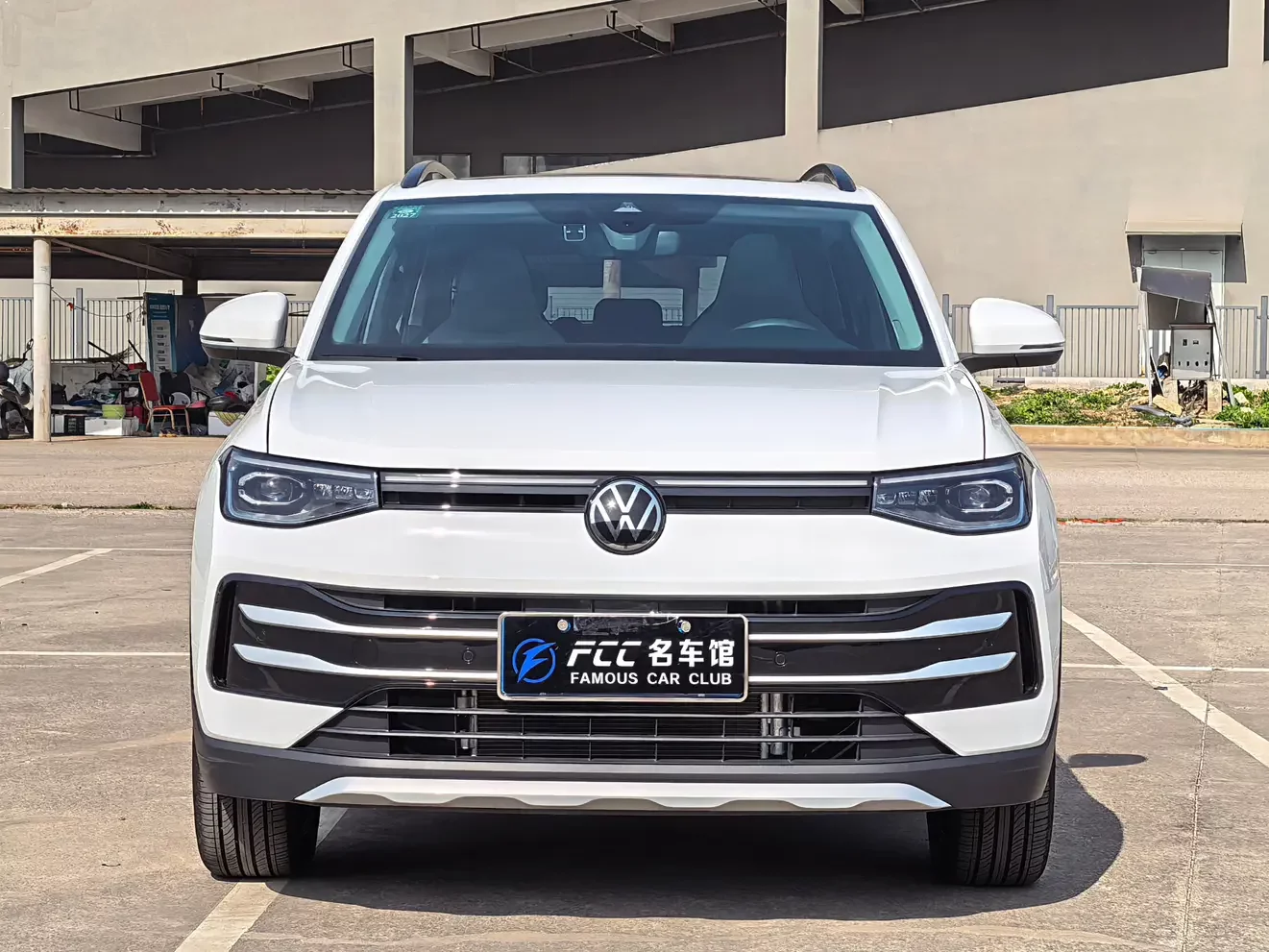 Volkswagen Tharu