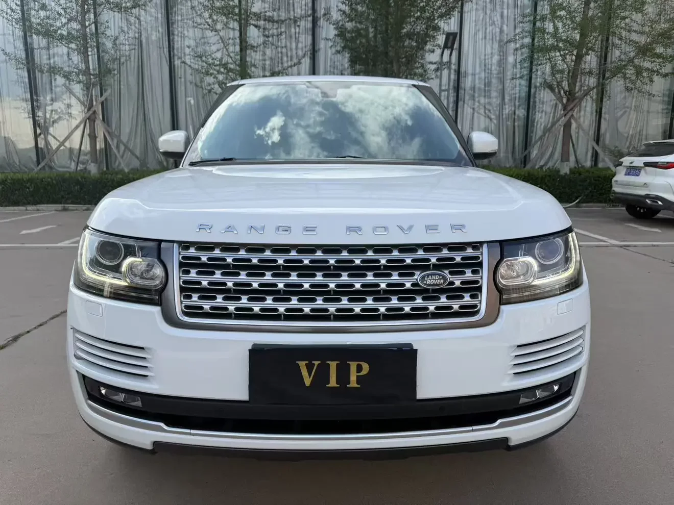 Land Rover range rover