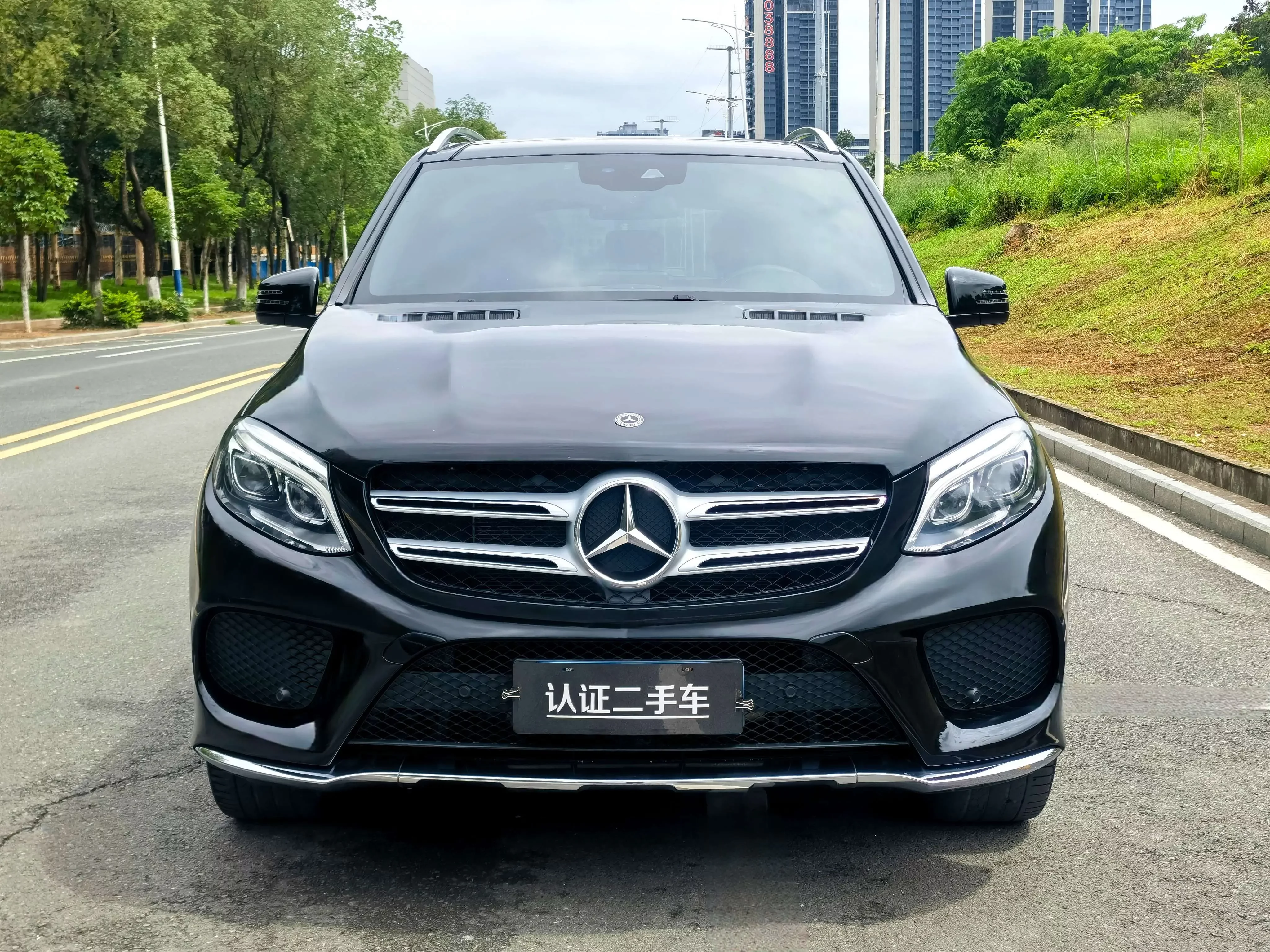 Mercedes-Benz GLE (Imported)