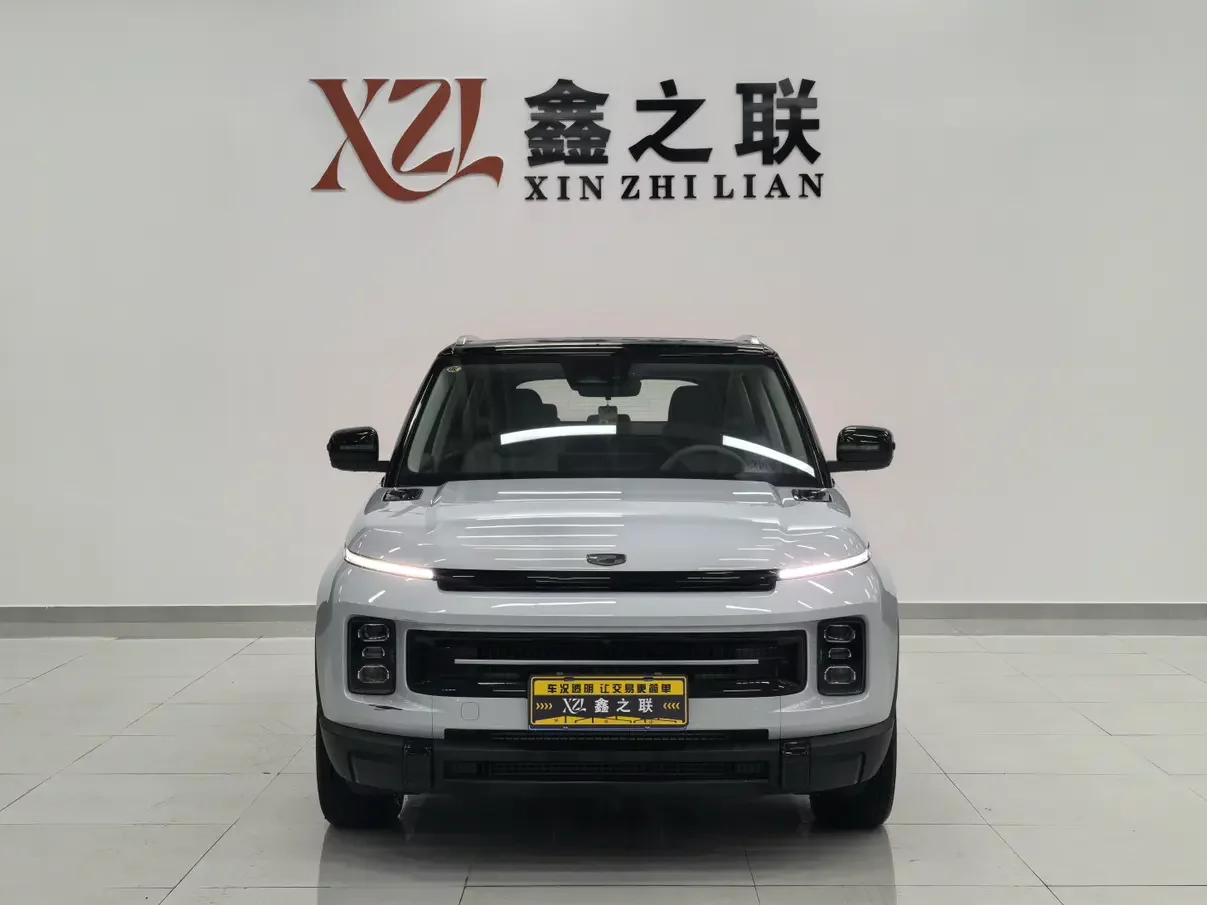 Geely ICON