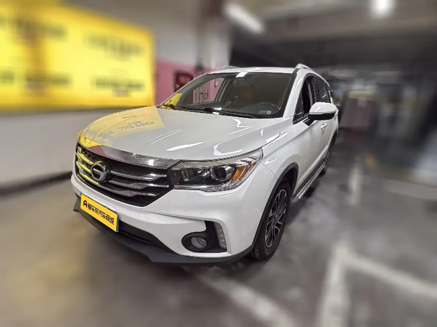 GAC Trumpchi GS4  из Китая
