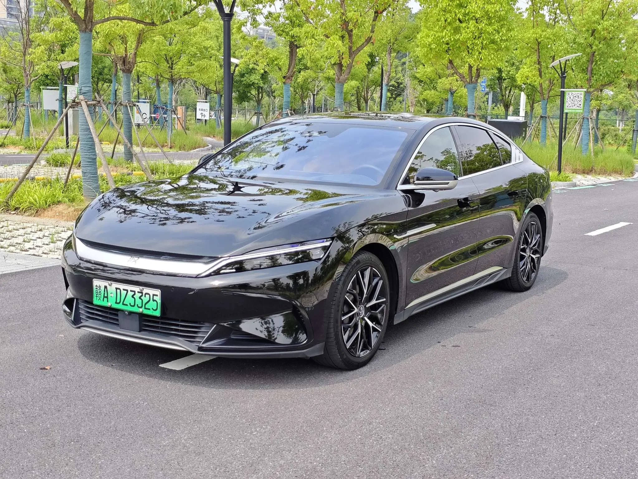 BYD Han EV