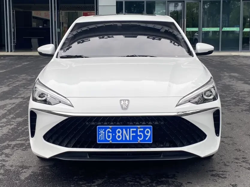 Roewe i5