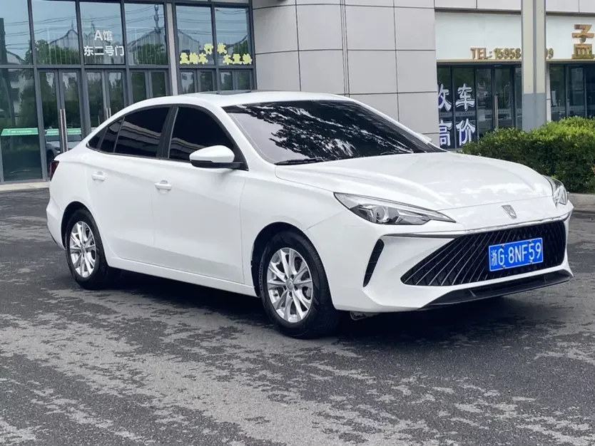Roewe i5