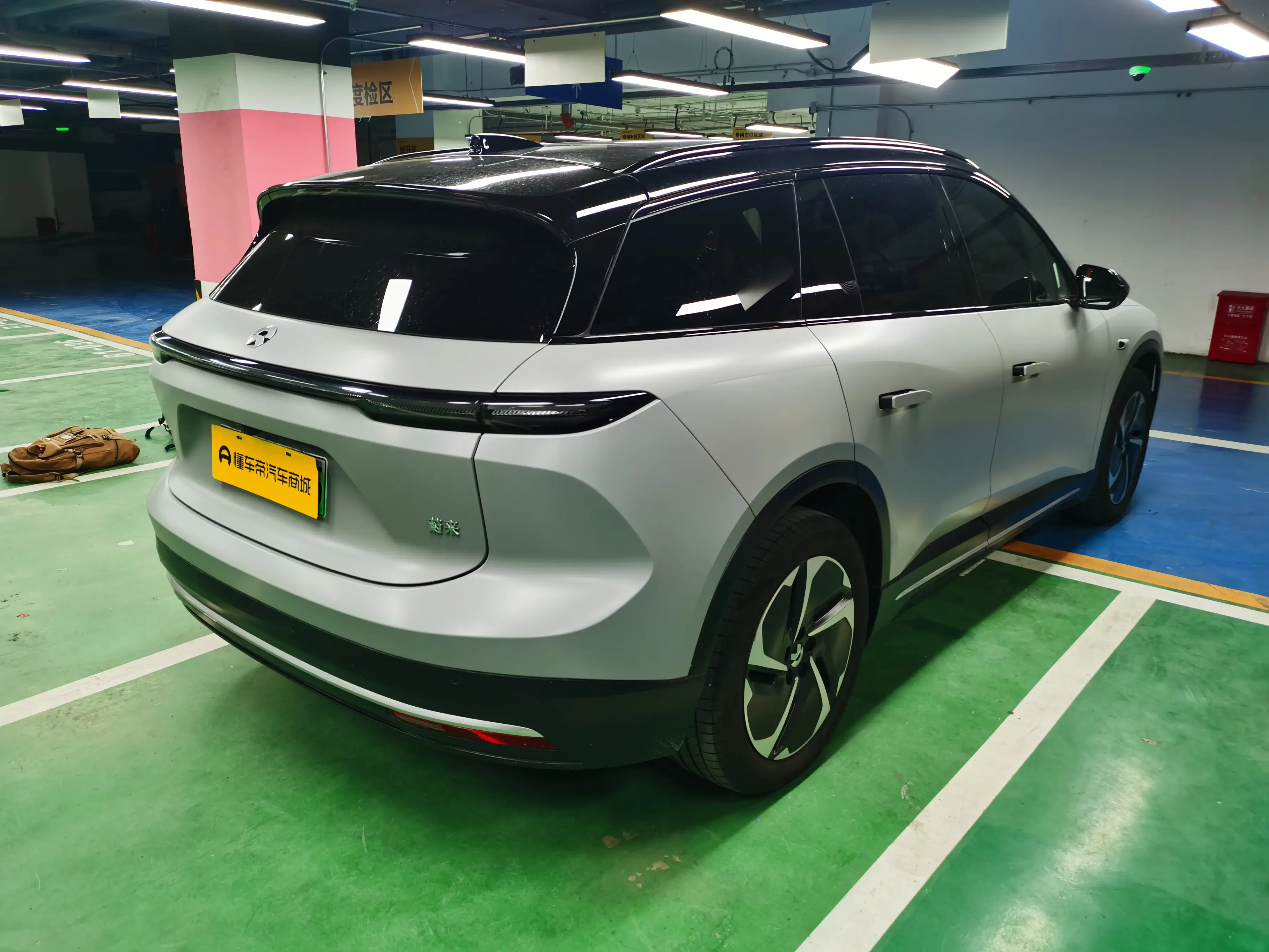 NIO ES6