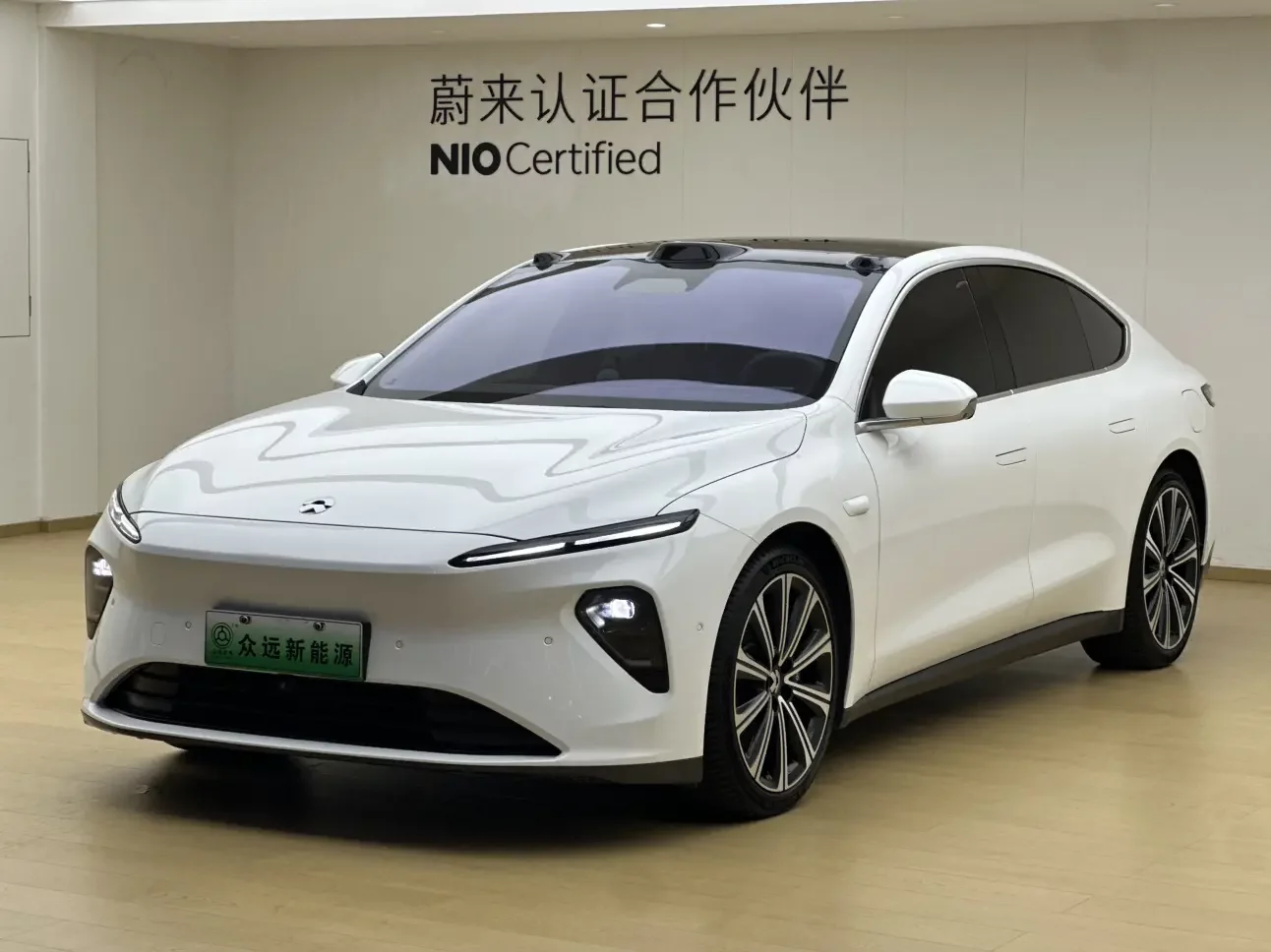 NIO ET7