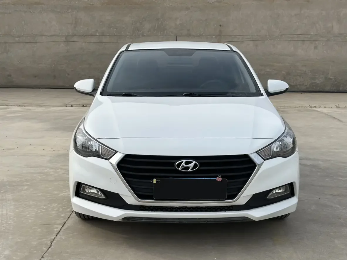 Hyundai Accept
