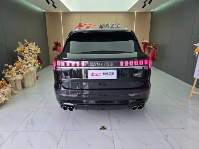 Lynk & Co 09