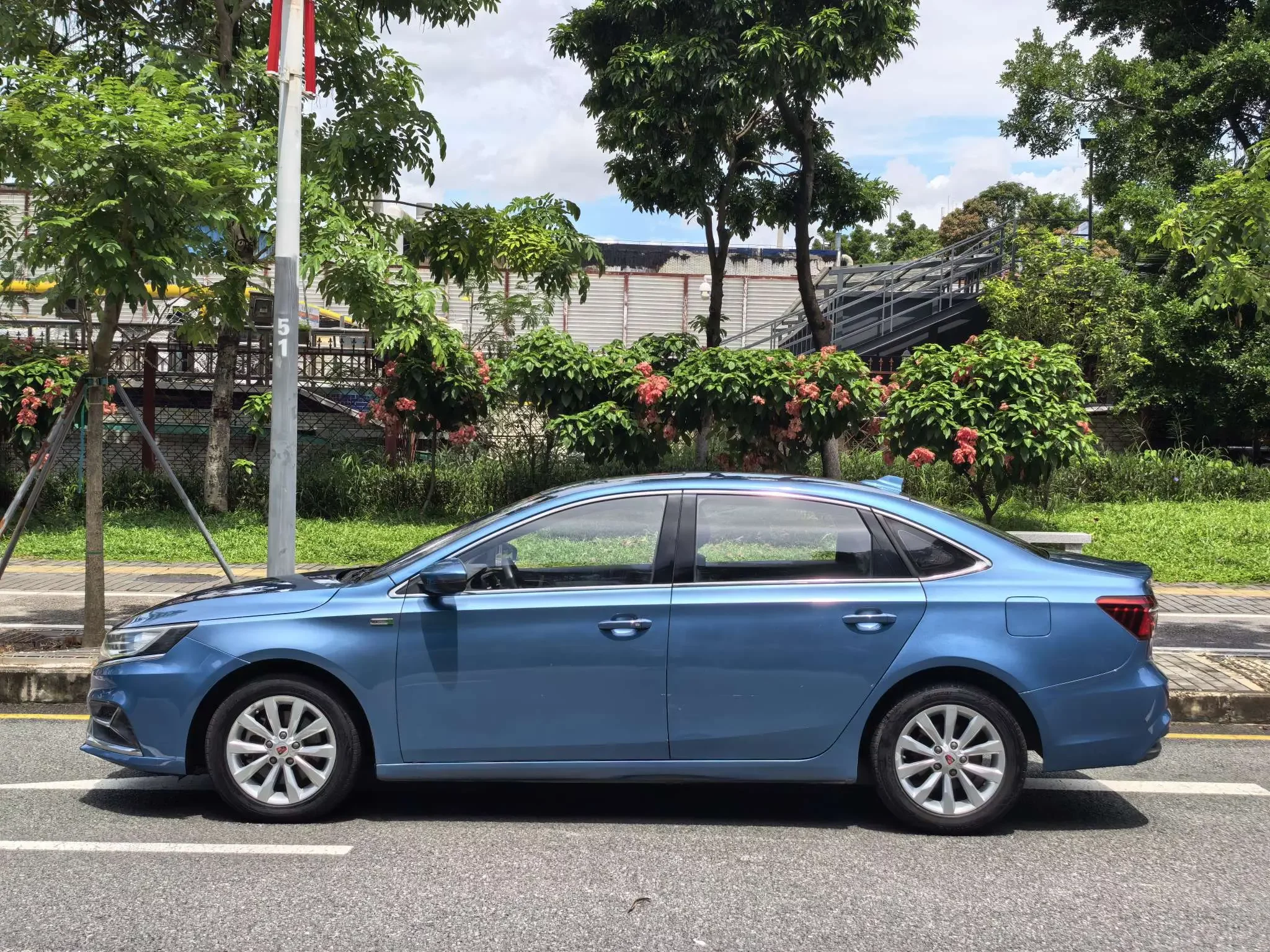 Roewe ei6