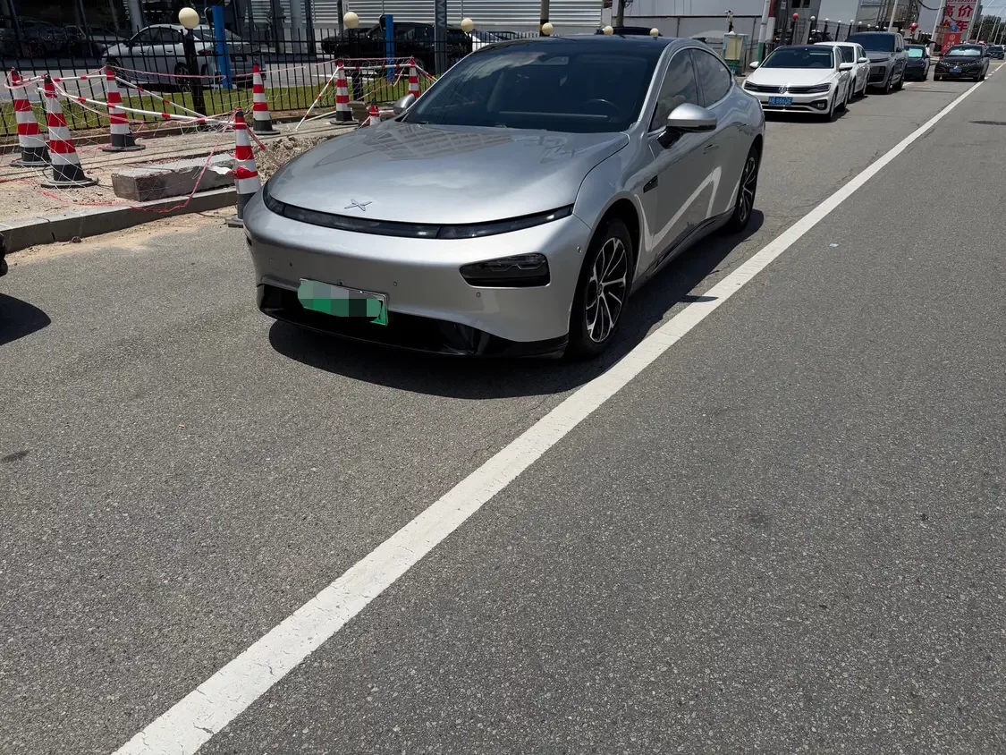 Xpeng P7