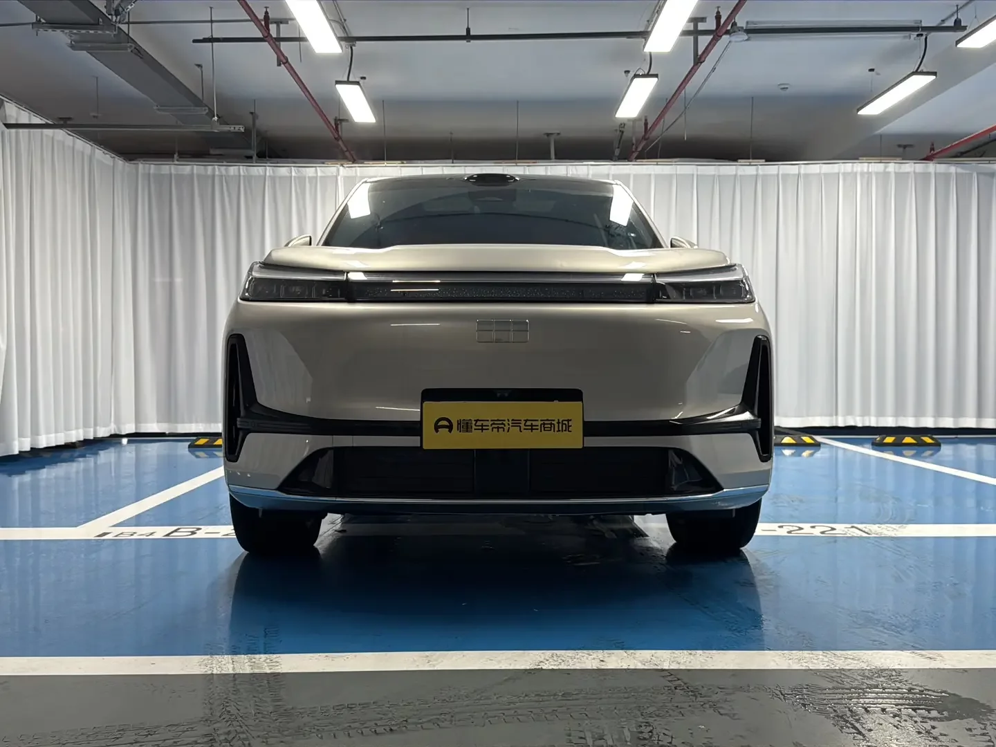 Geely Galaxy M9