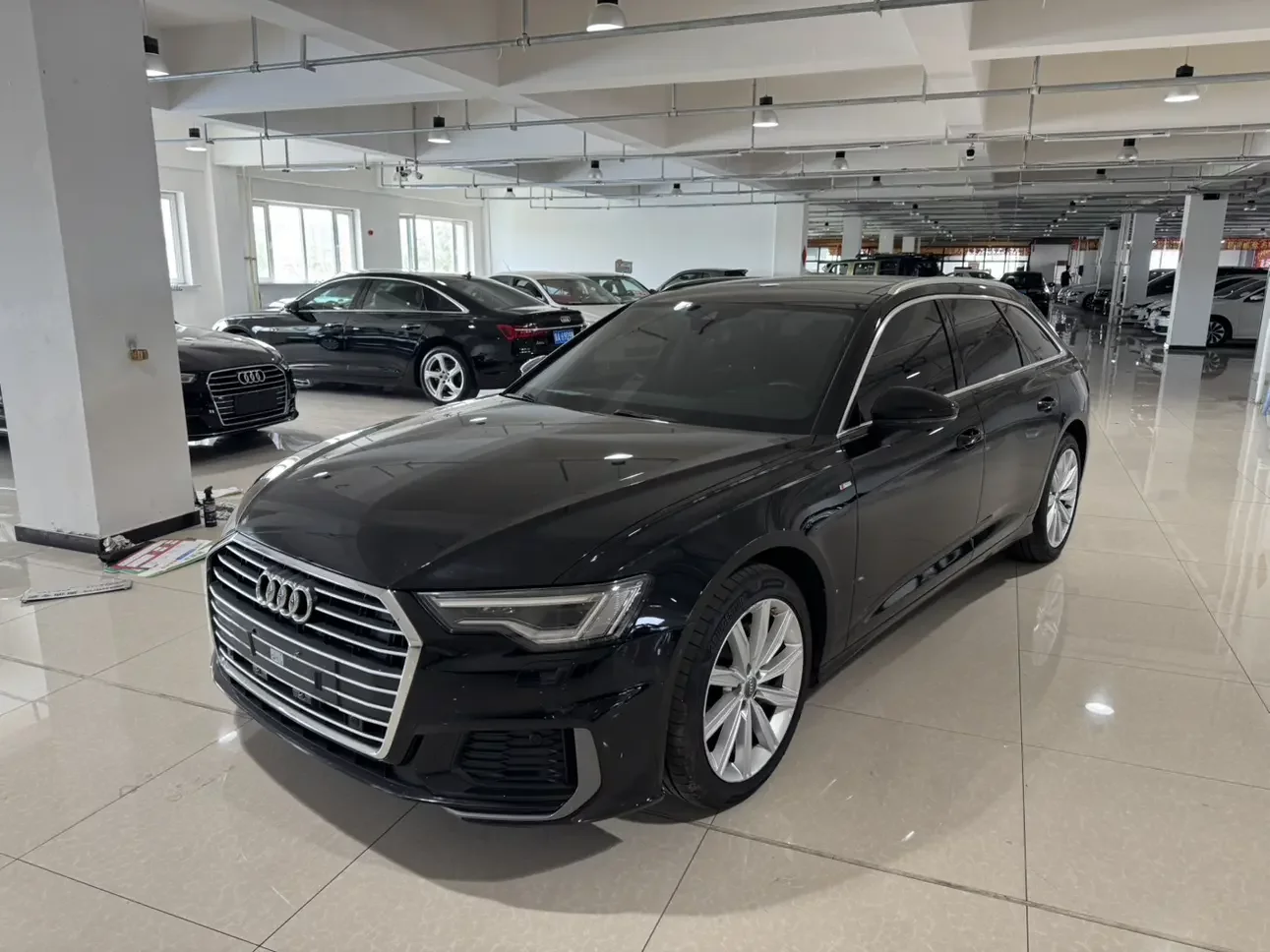 Audi A6  из Китая