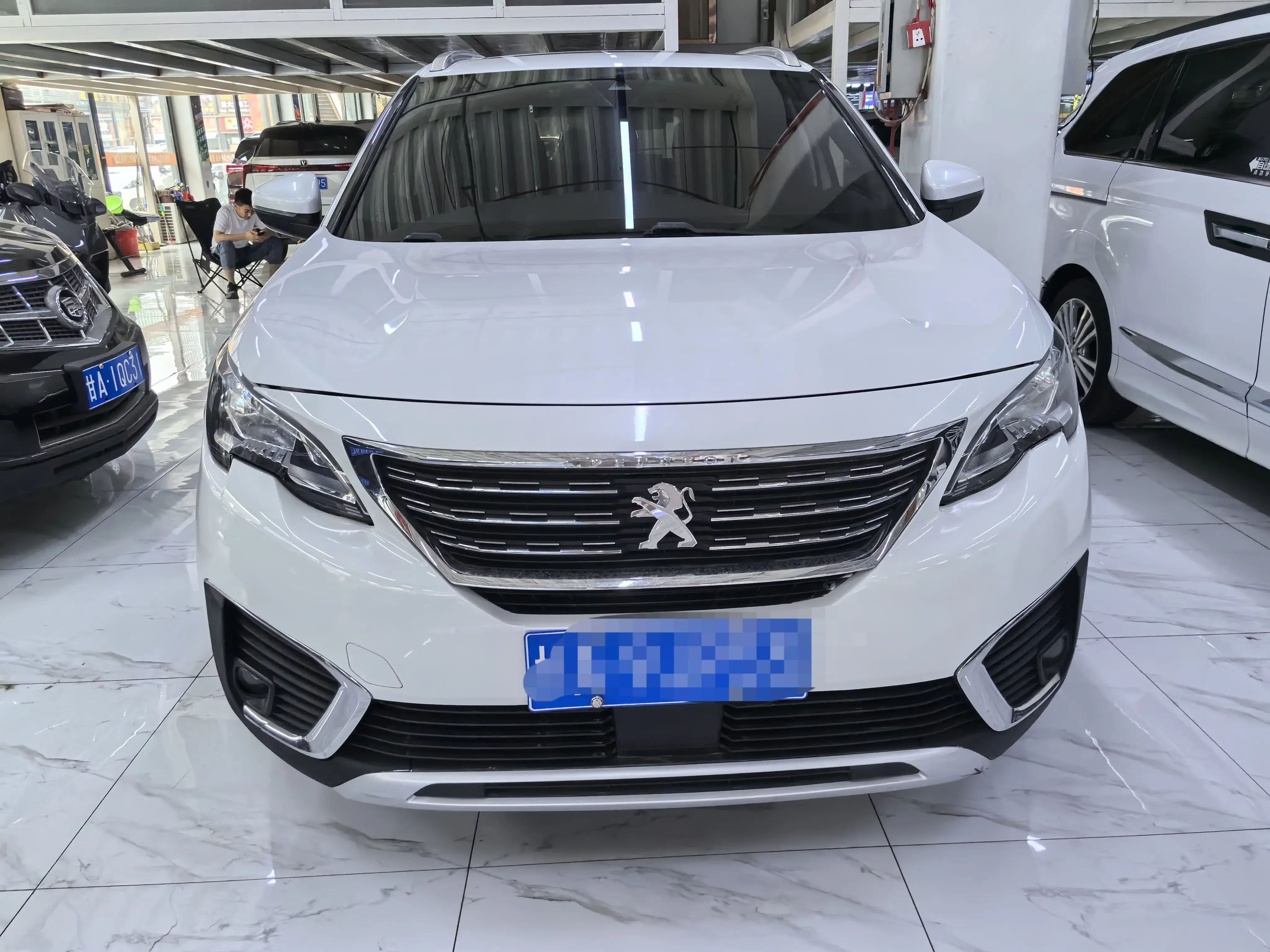 Peugeot 5008