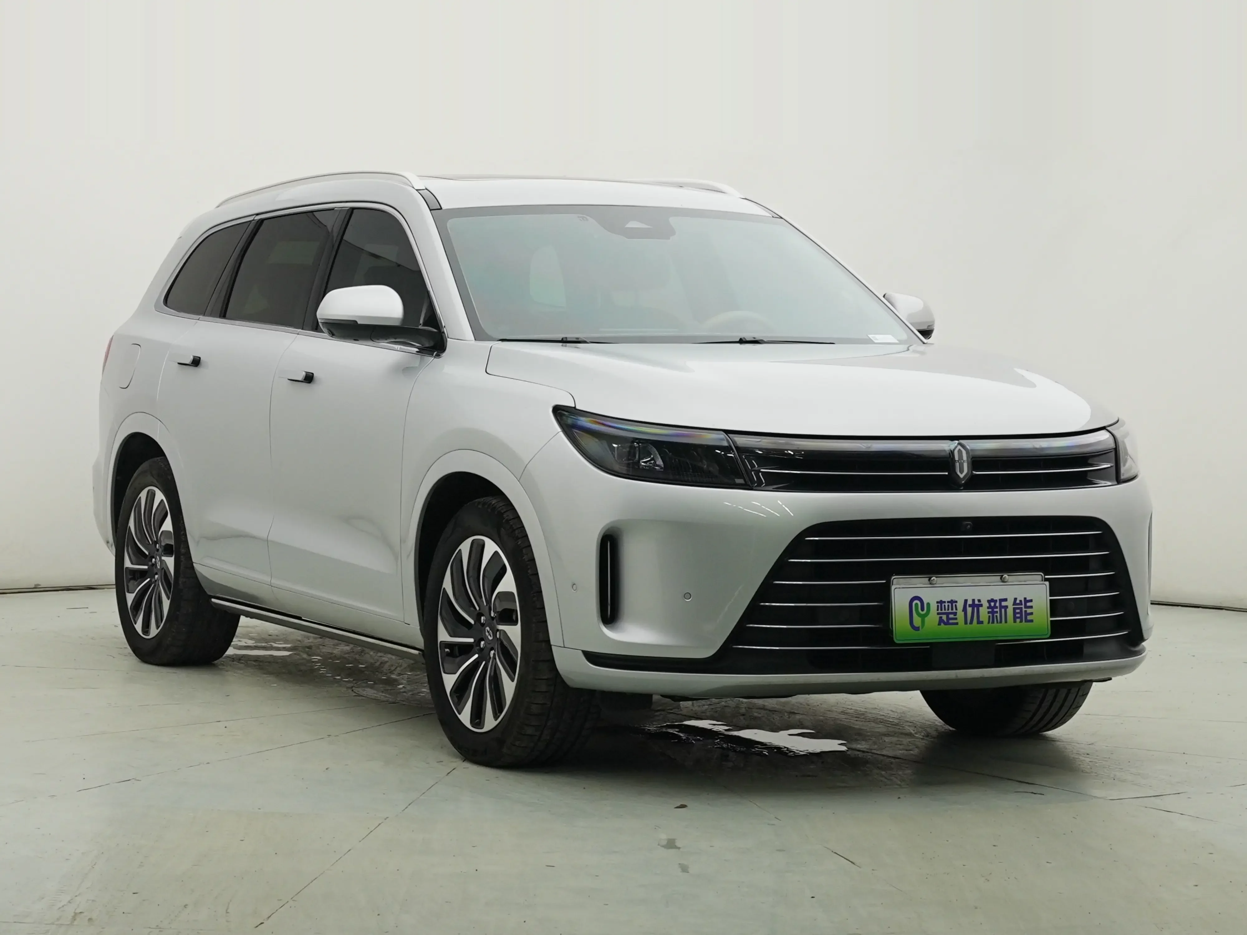 AITO M7