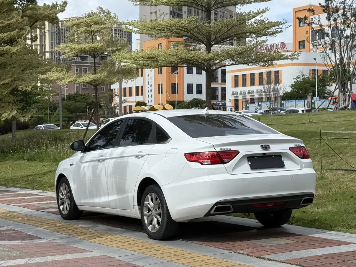 Geely Emgrand GL