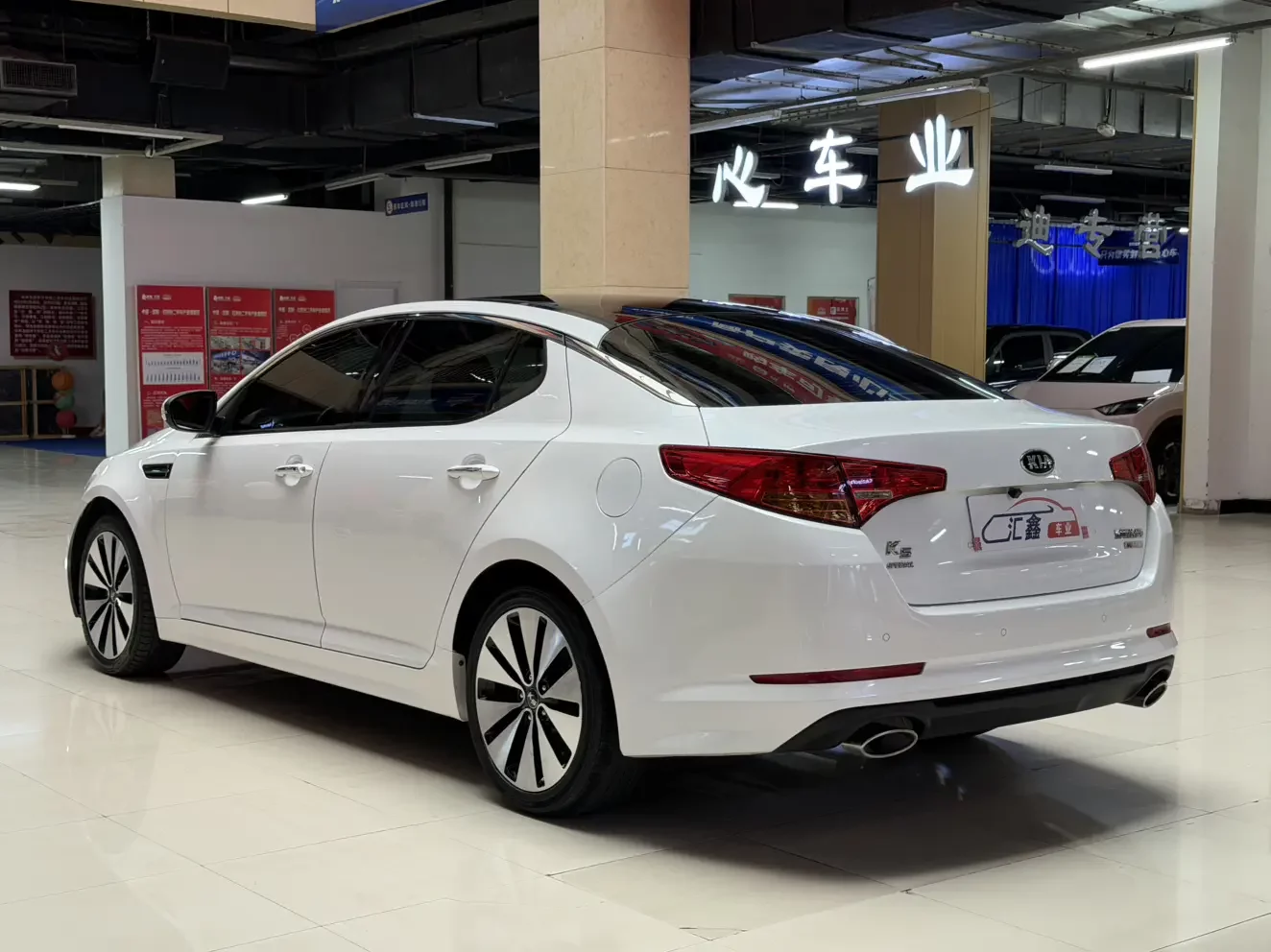 Kia K5