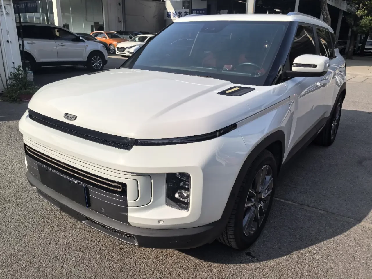 Geely ICON