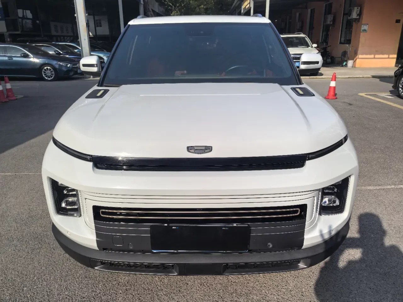 Geely ICON