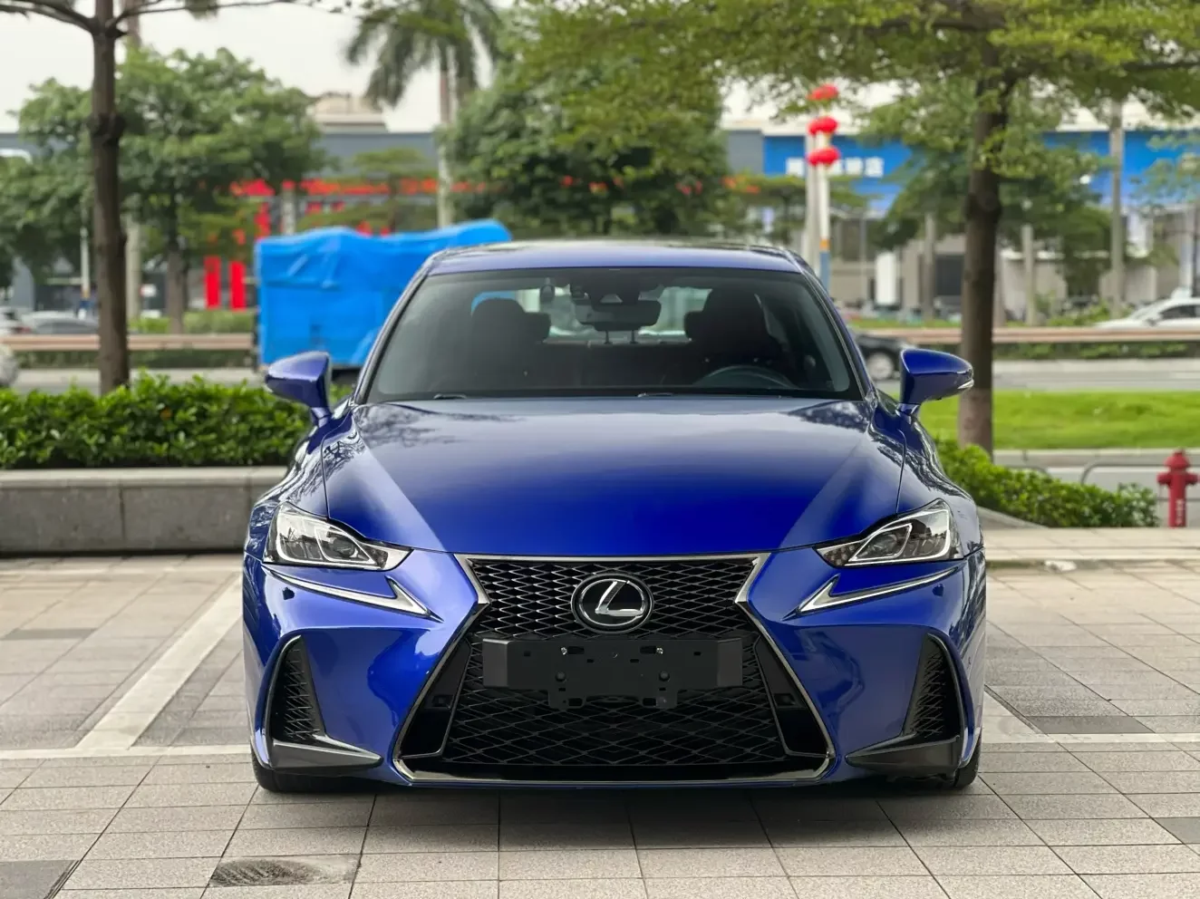 Lexus IS