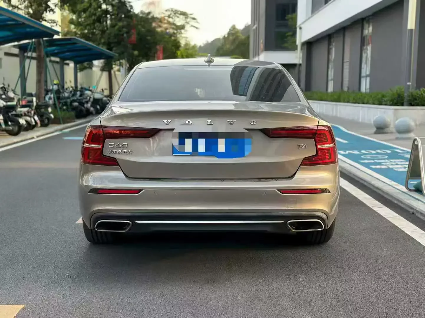 Volvo S60