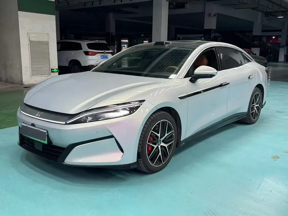BYD Han L EV  из Китая