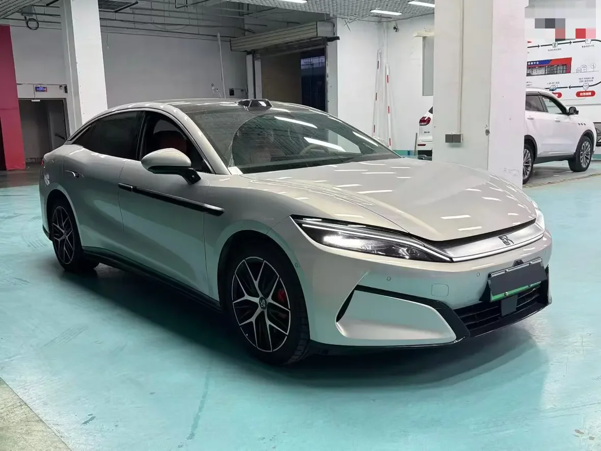 BYD Han L EV  из Китая
