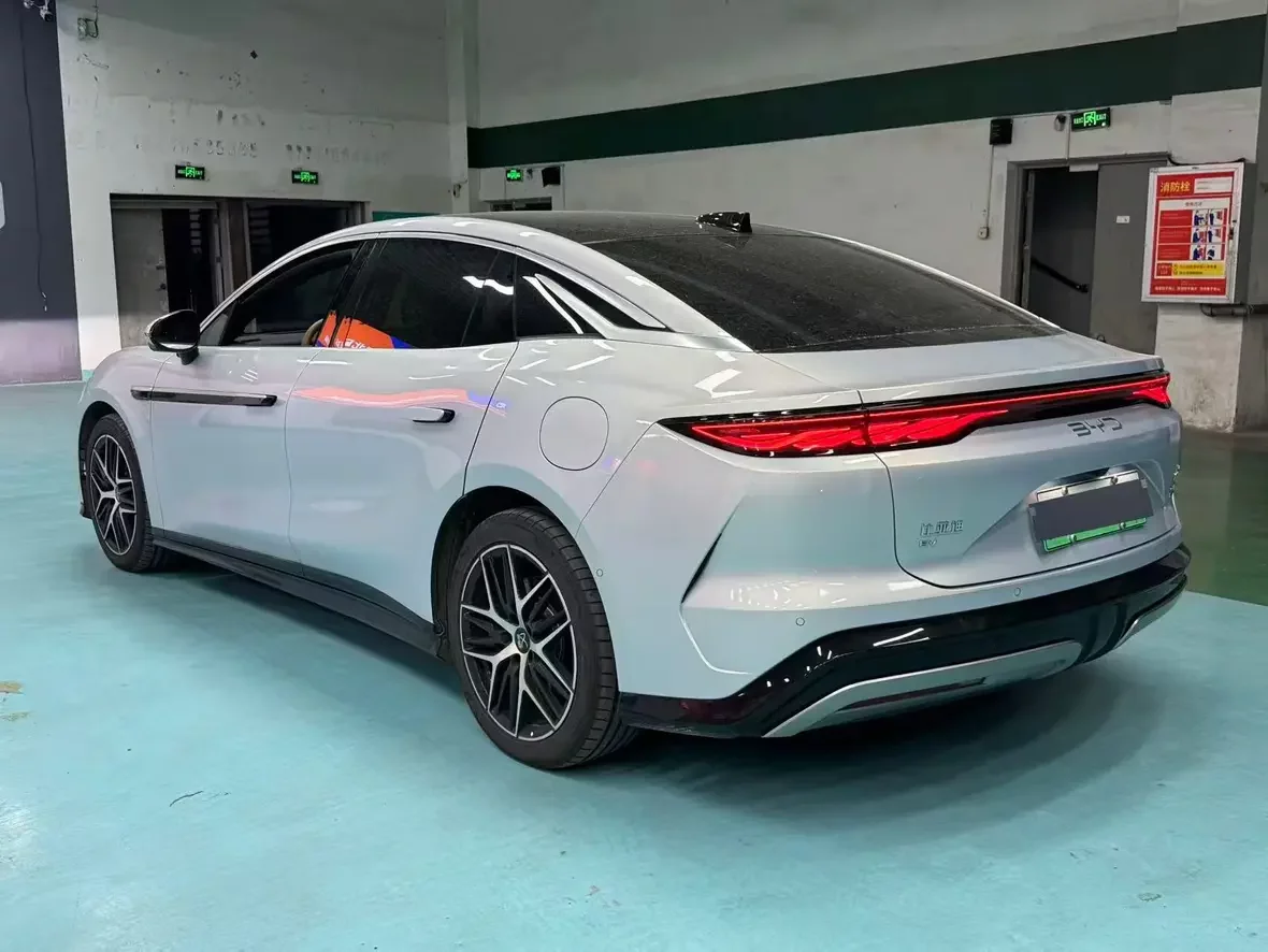 BYD Han L EV