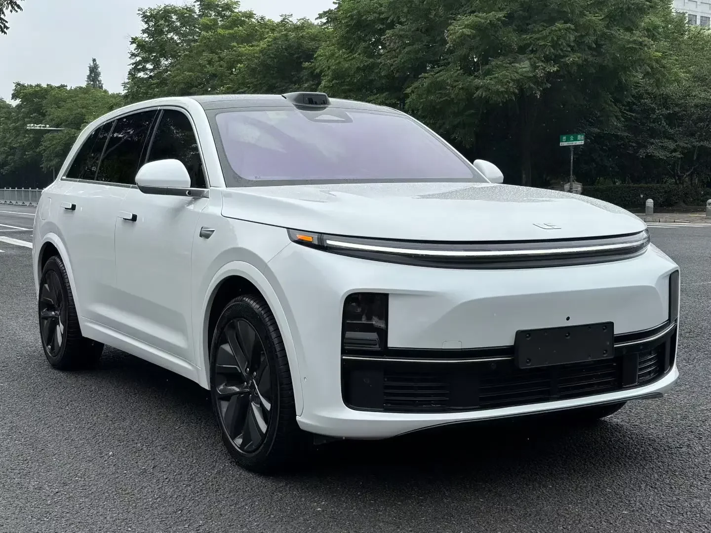 Lixiang L7