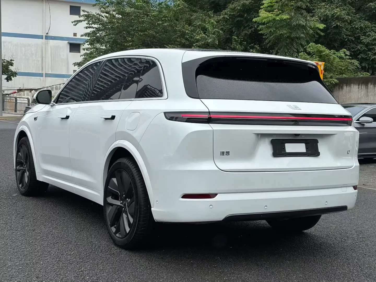 Lixiang L7