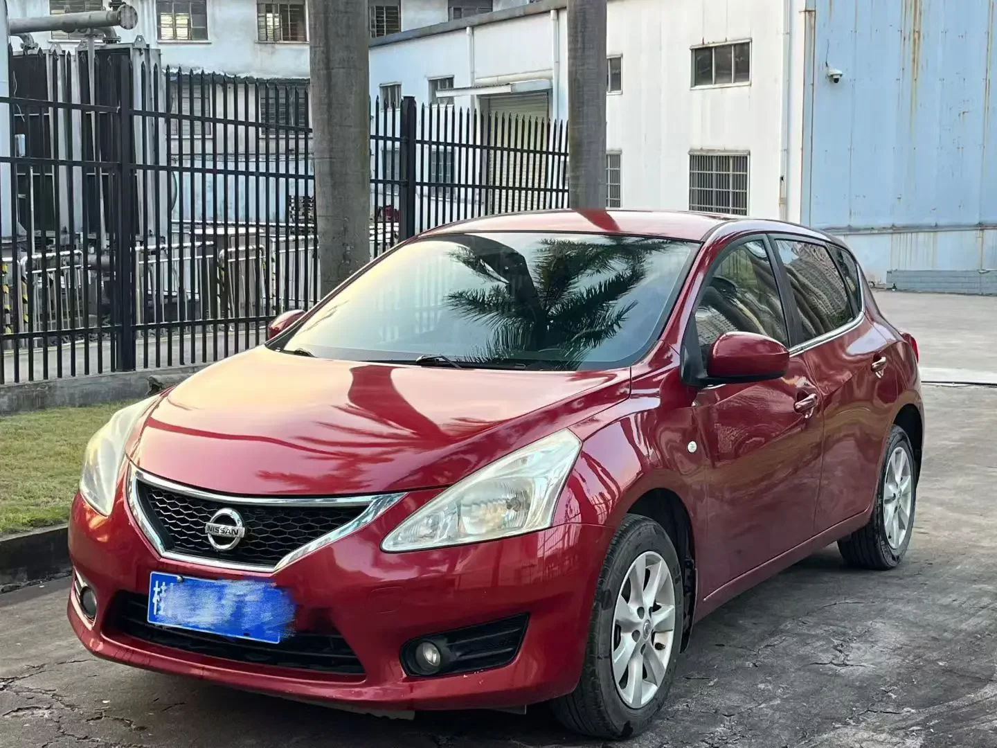 Nissan Tiida